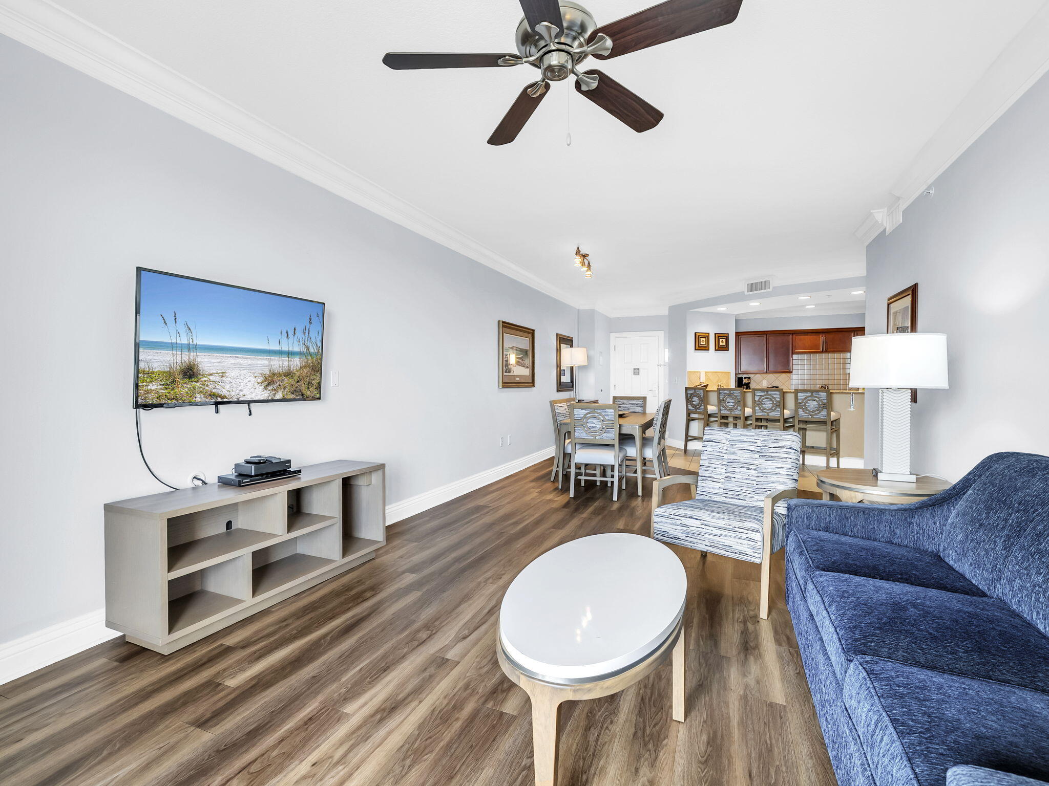 EMERALD GRANDE - Residential