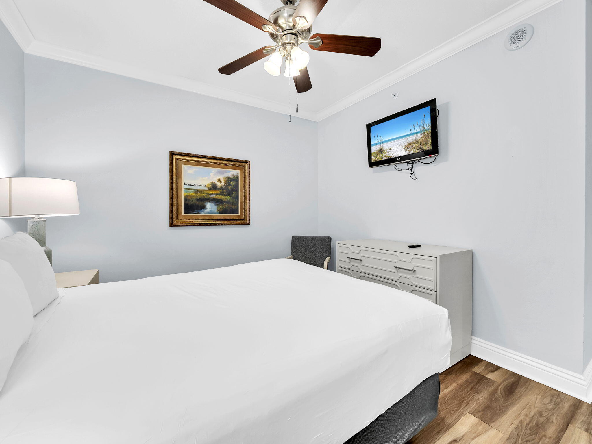 EMERALD GRANDE - Residential