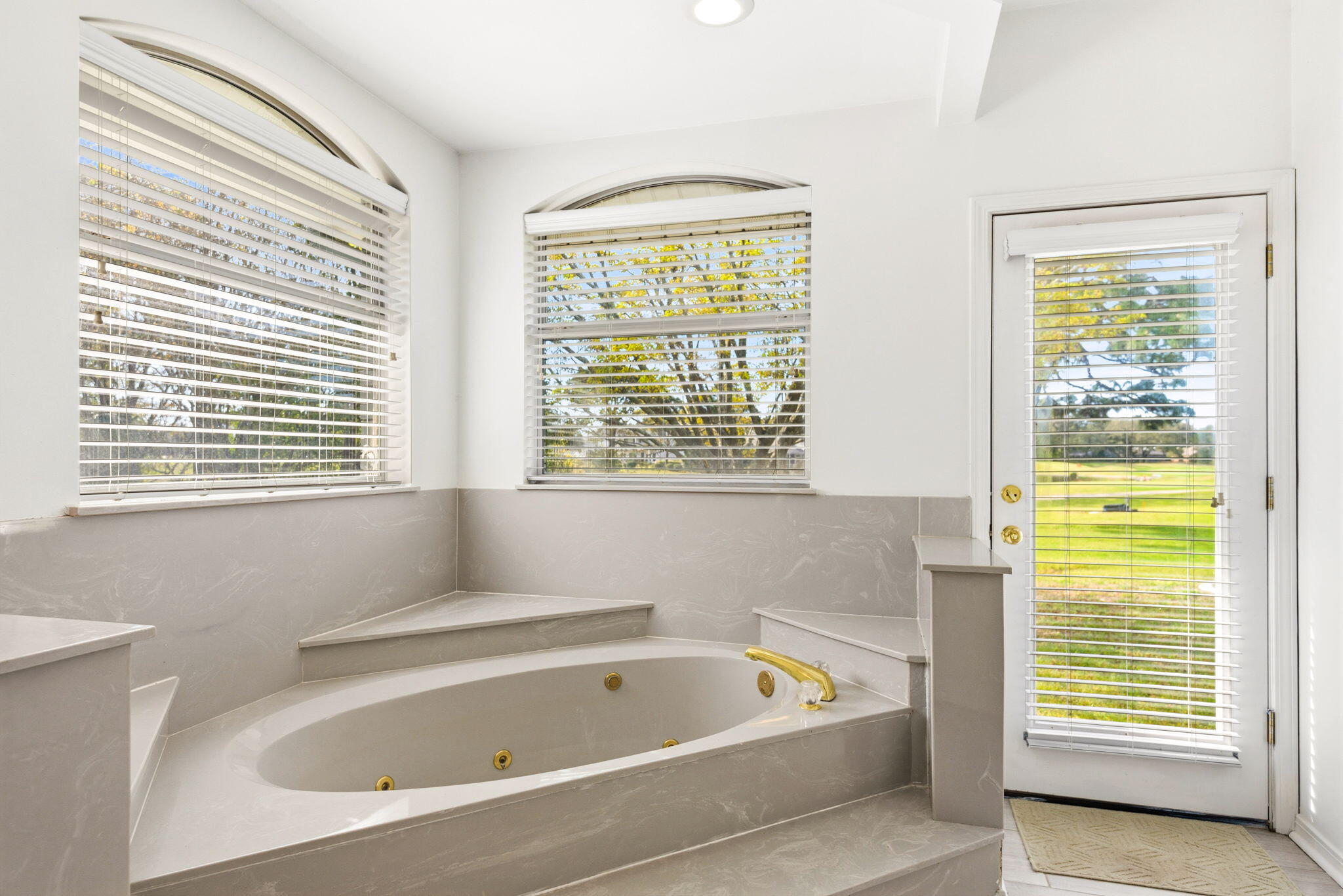 LAKE LORRAINE ESTATES - Residential