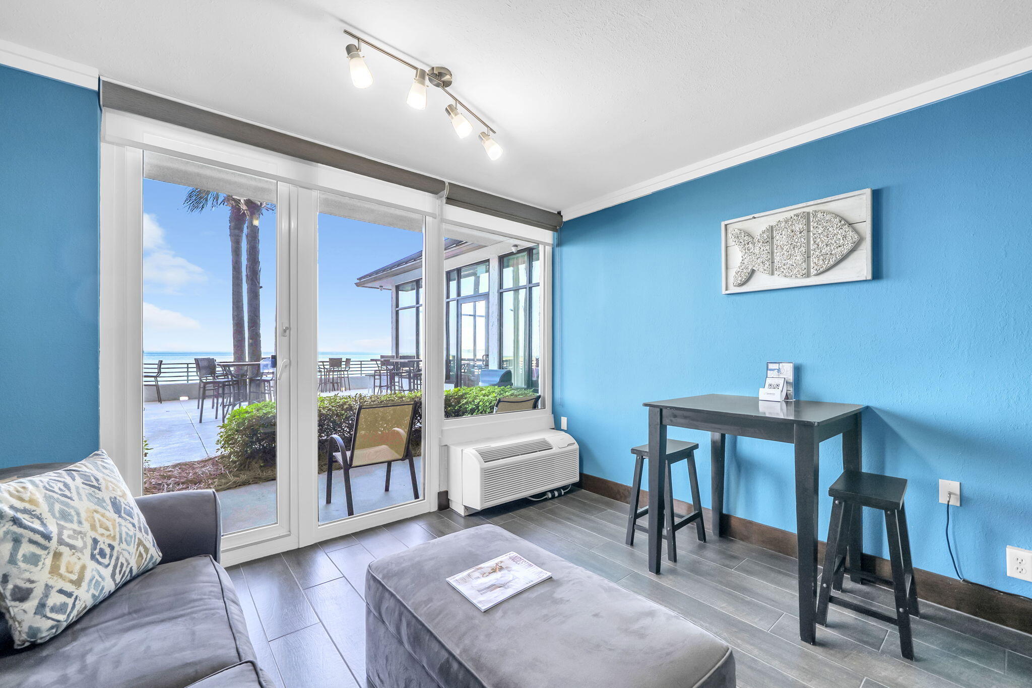 BAYSIDE CONDO SANDESTIN - Residential