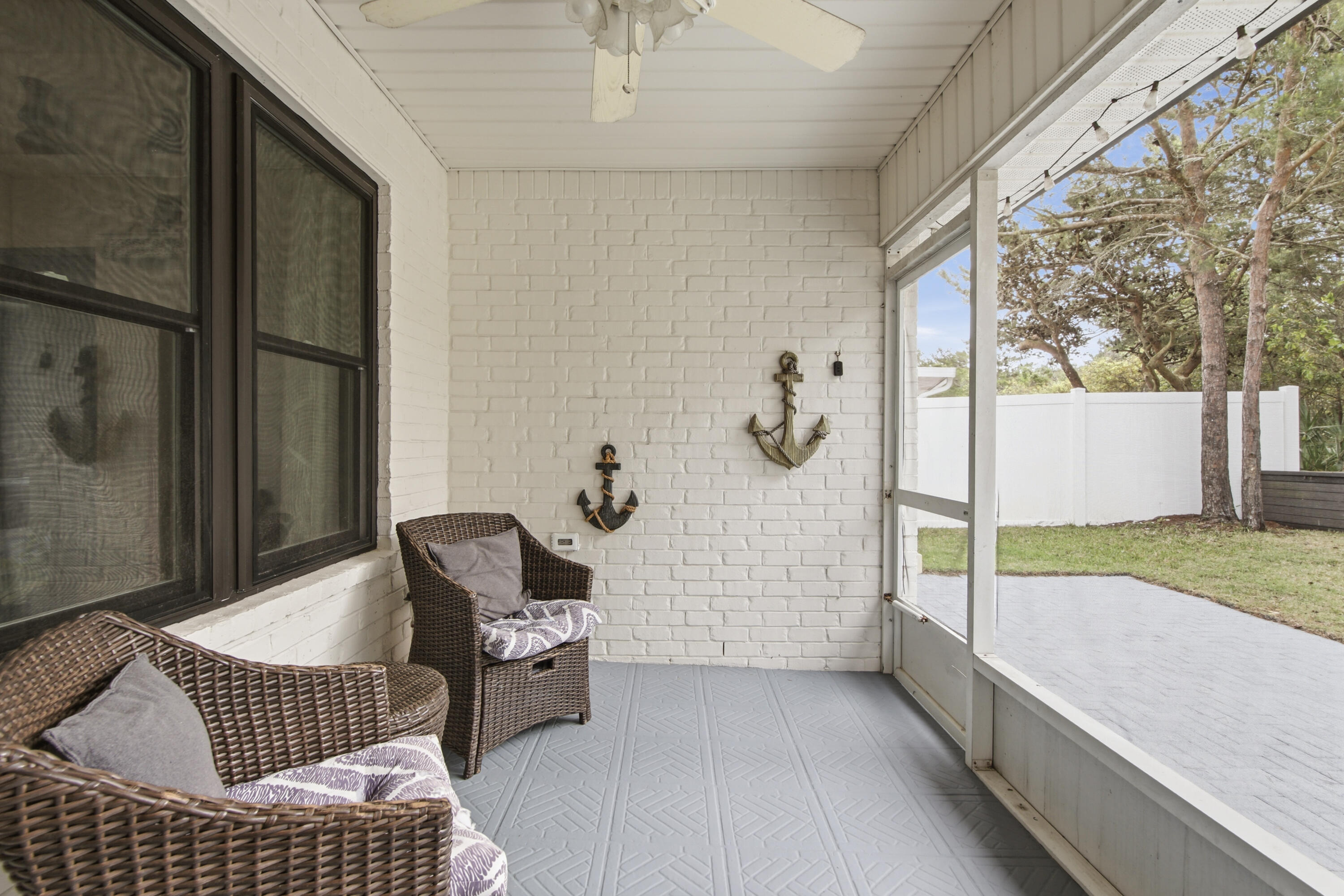 PARADISE RETREAT - Residential