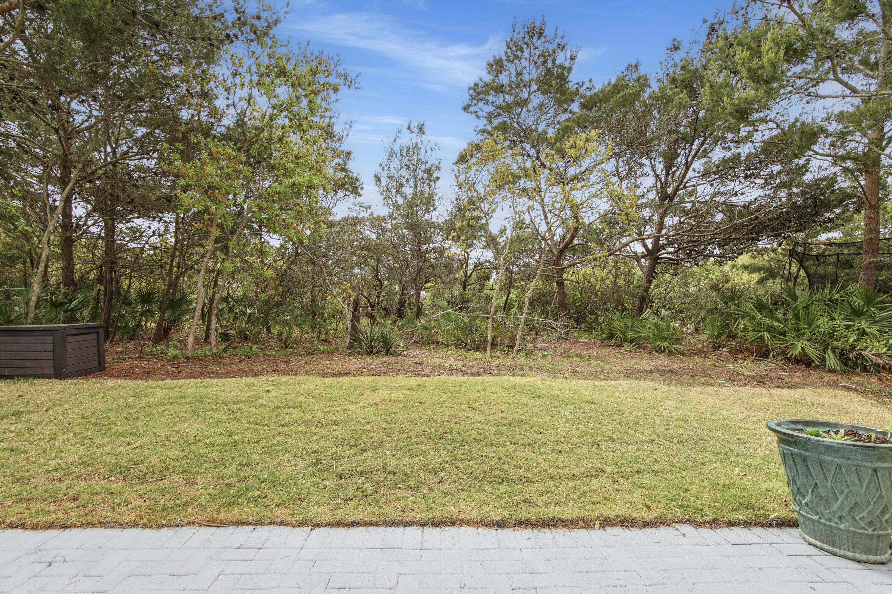 PARADISE RETREAT - Residential