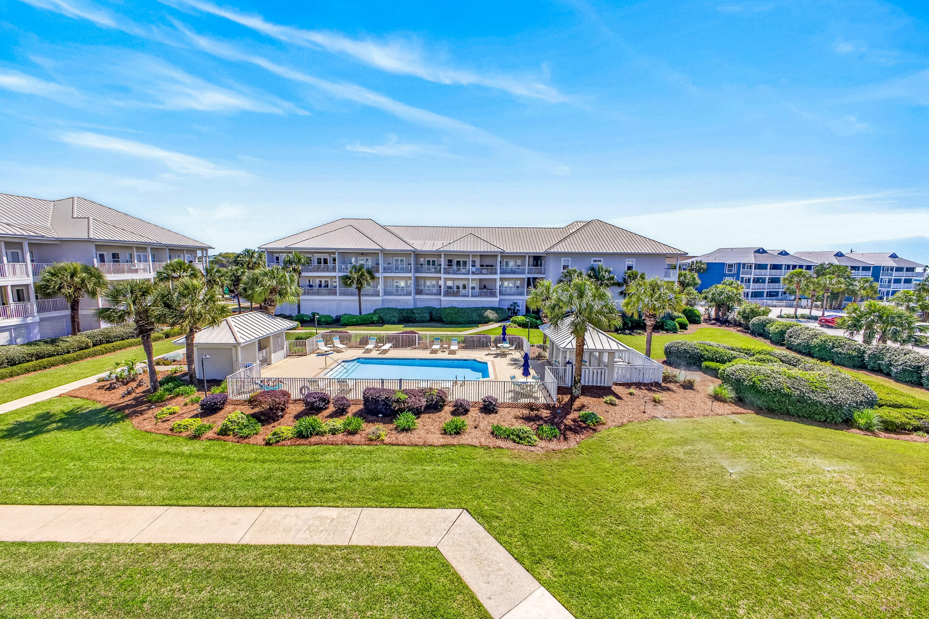 PAVILION PALMS - Residential