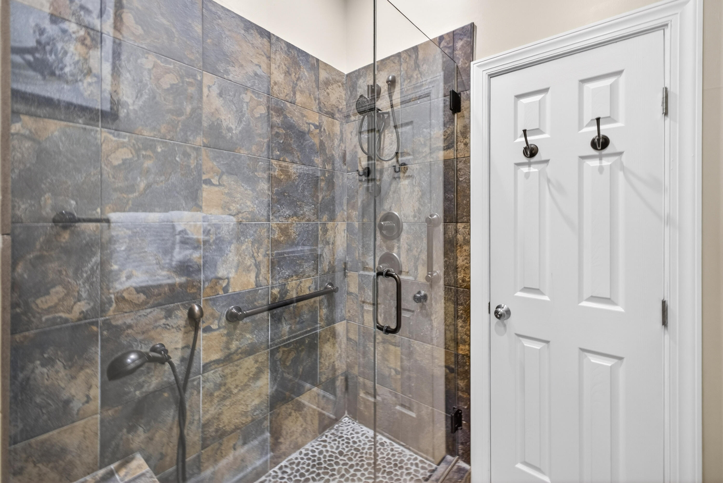 PAVILION PALMS - Residential