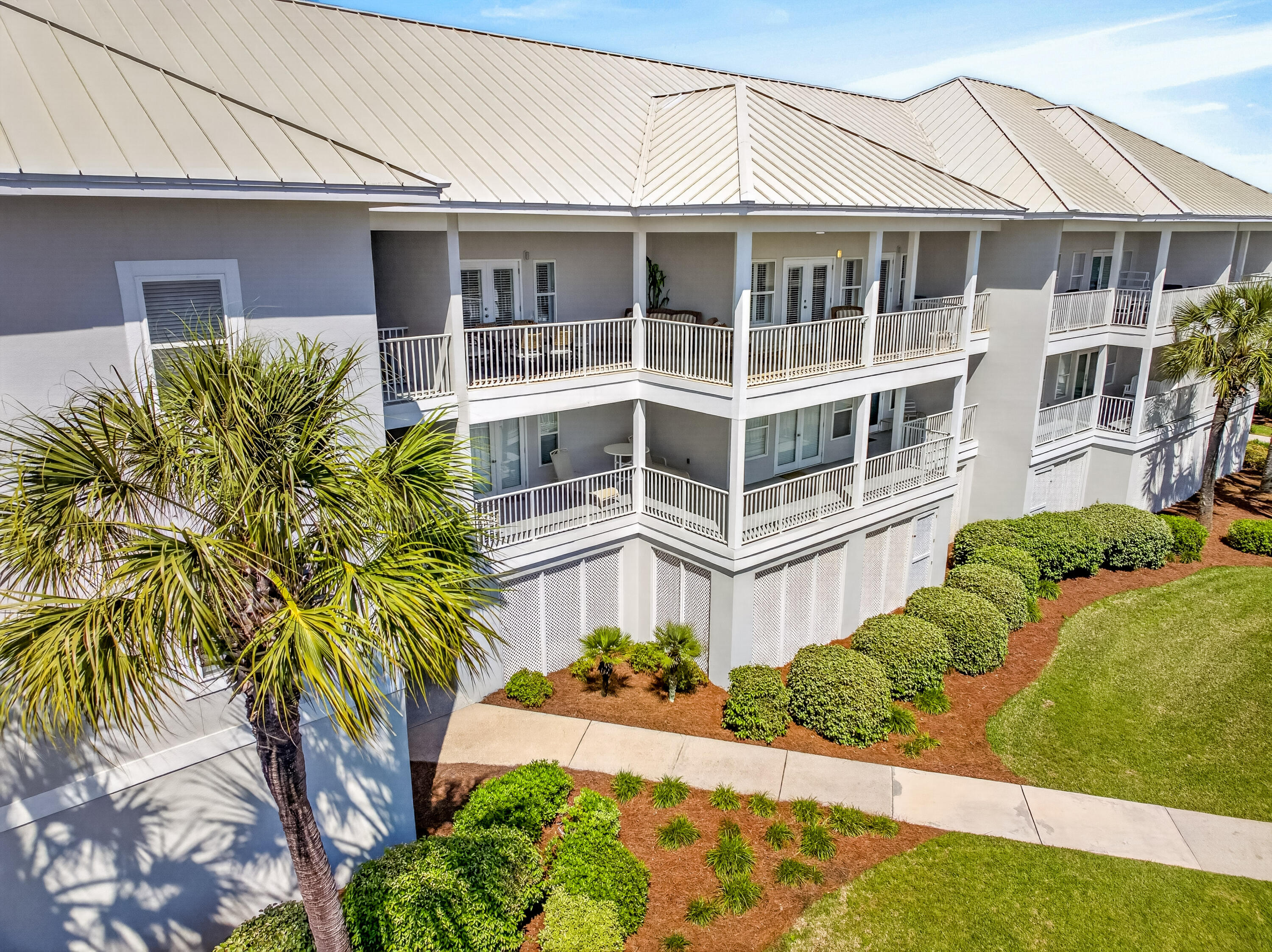 PAVILION PALMS - Residential