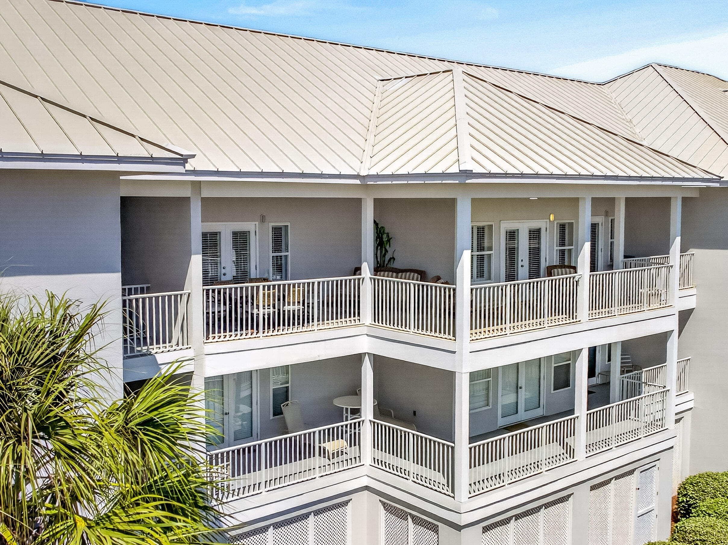 PAVILION PALMS - Residential