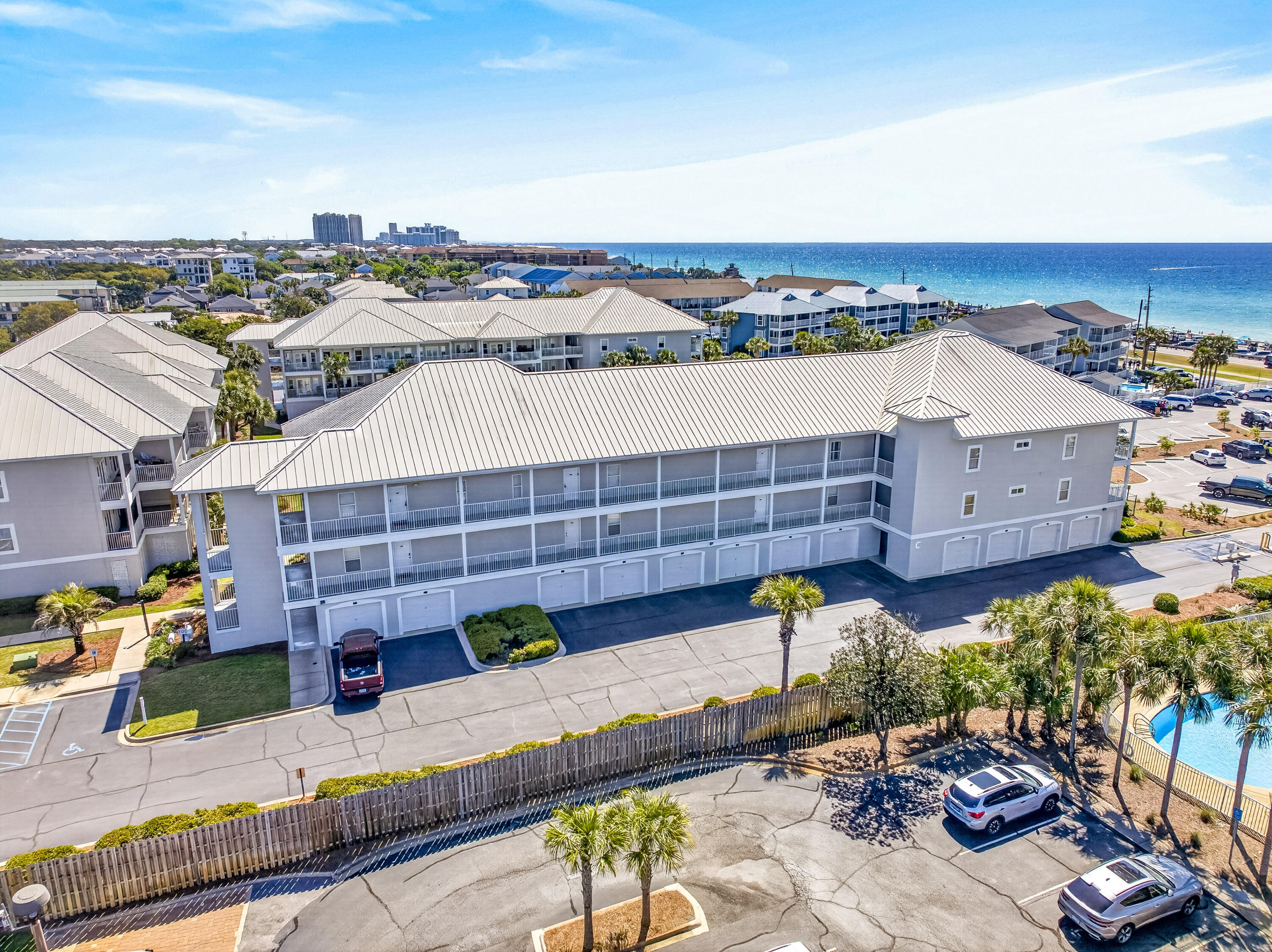 PAVILION PALMS - Residential