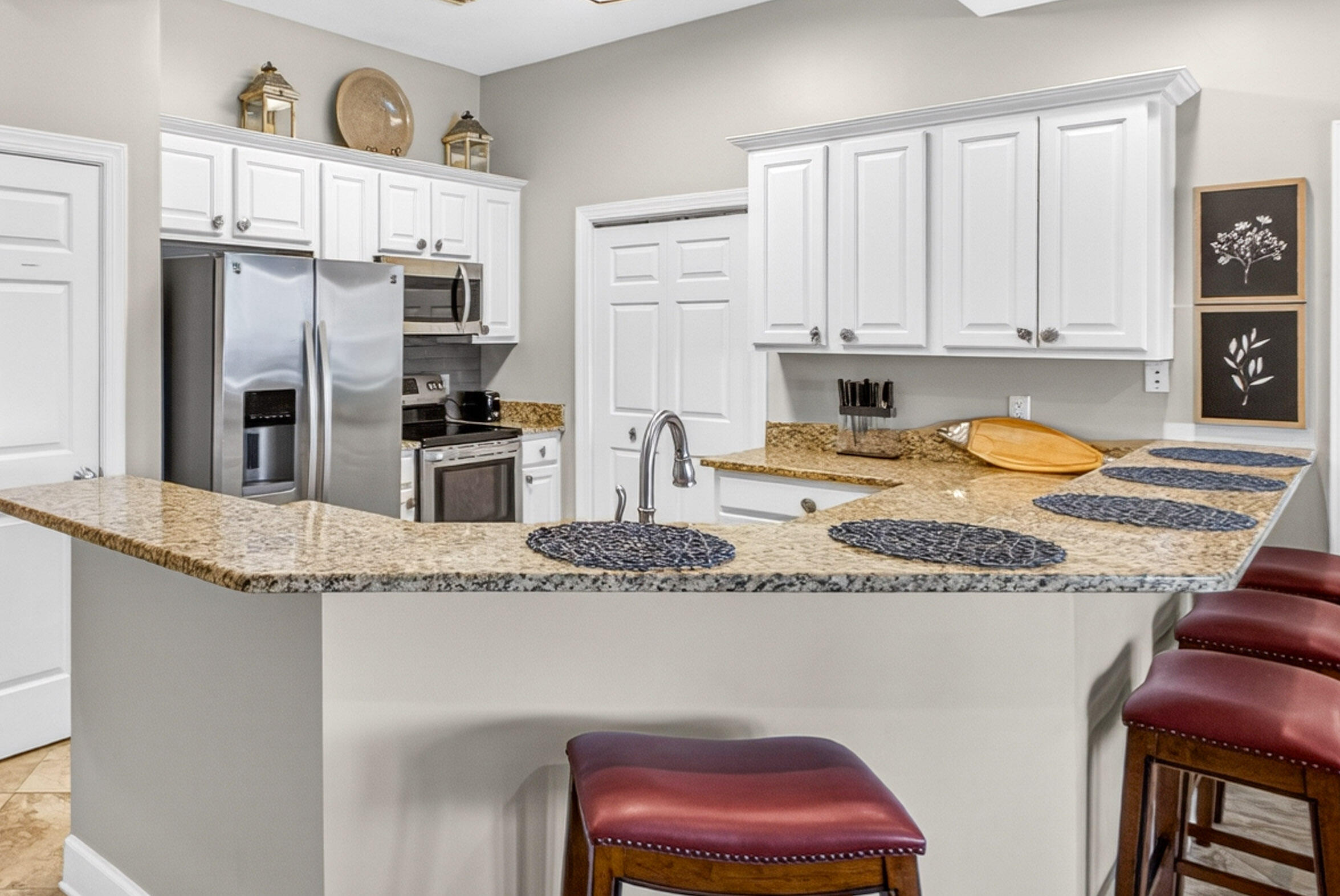 PAVILION PALMS - Residential