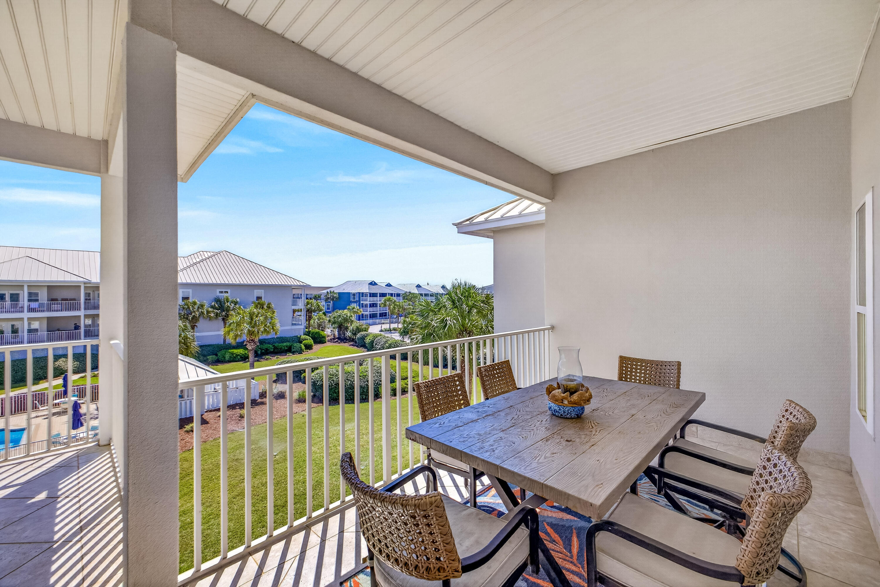 PAVILION PALMS - Residential