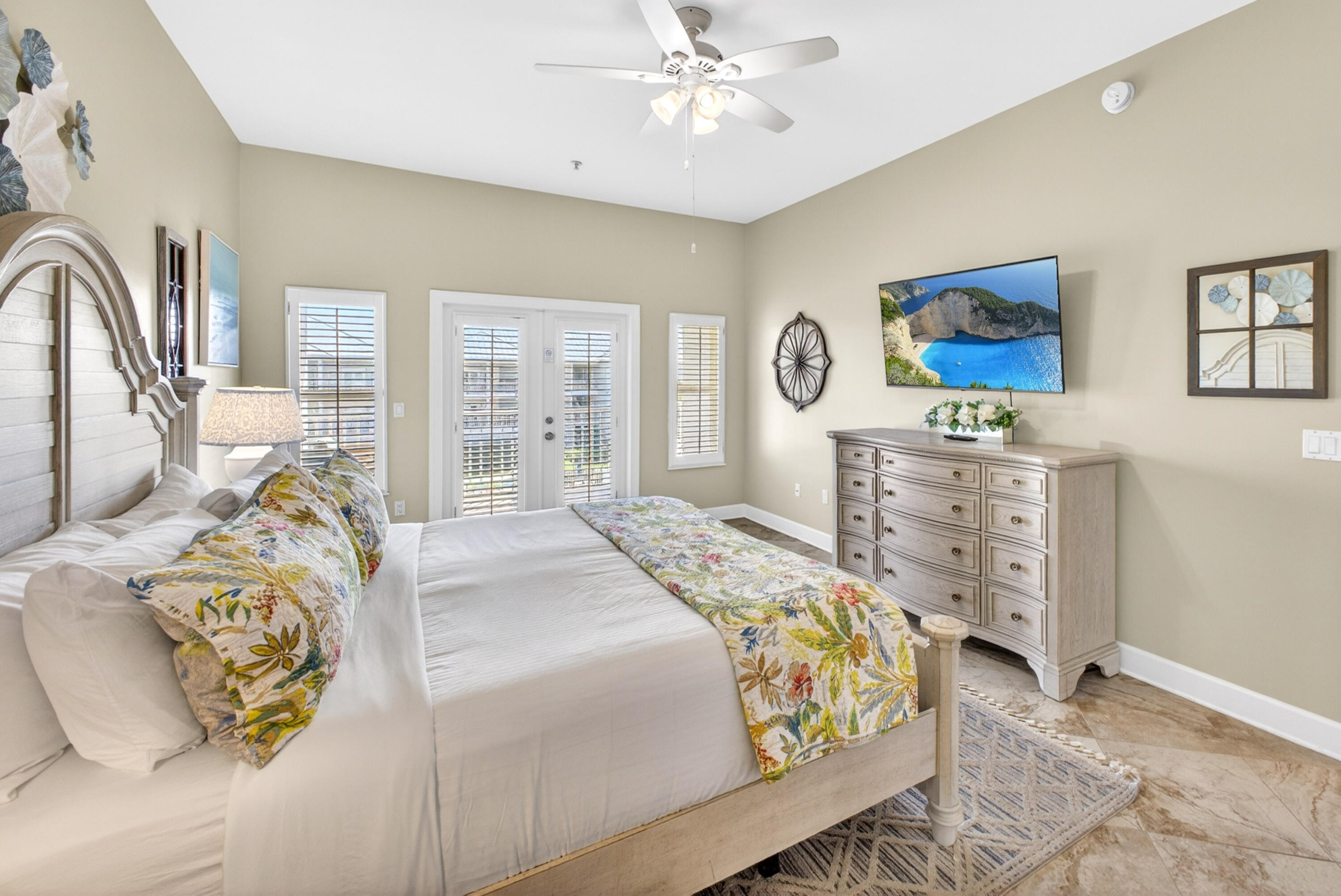 PAVILION PALMS - Residential