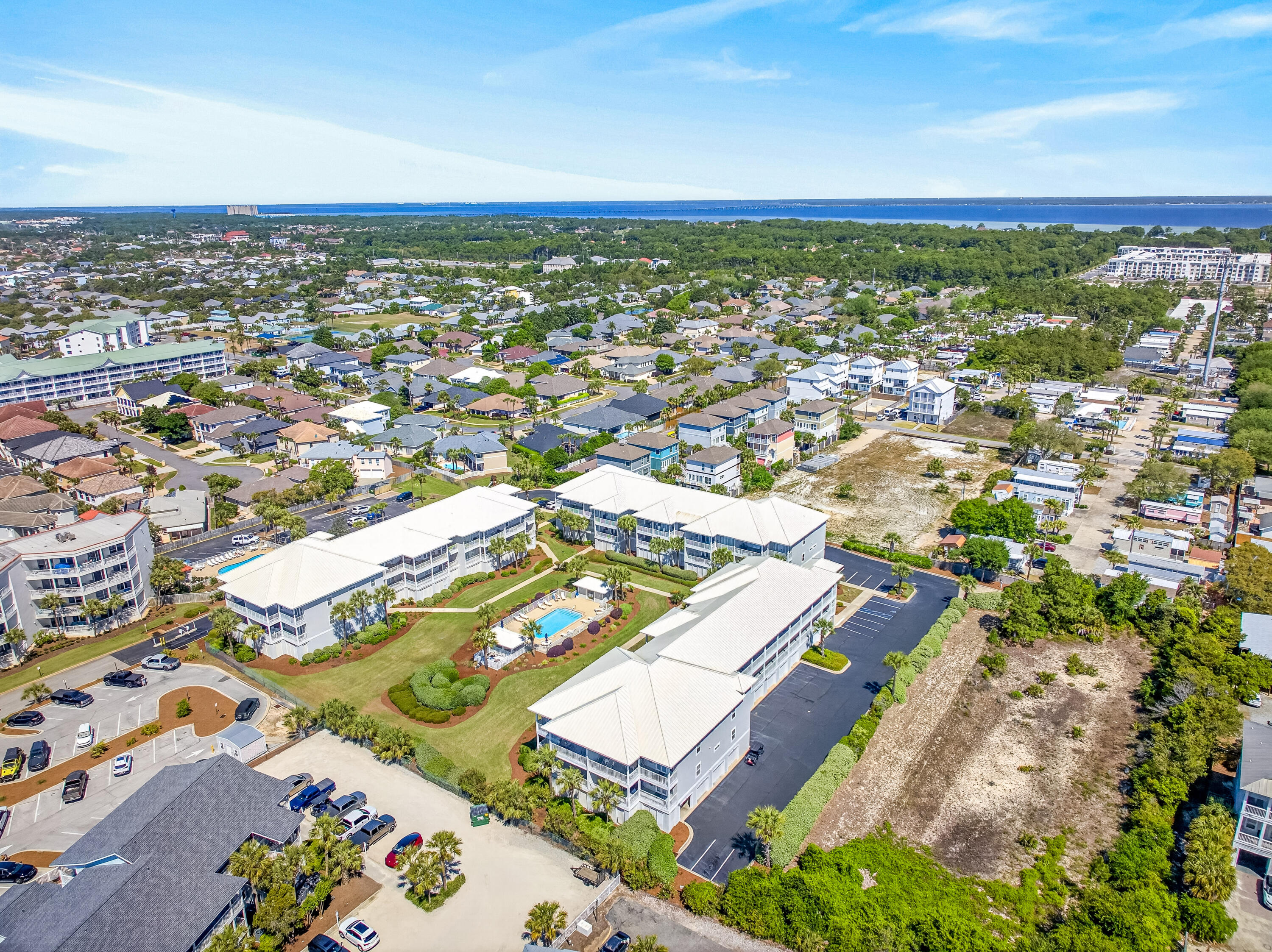 PAVILION PALMS - Residential