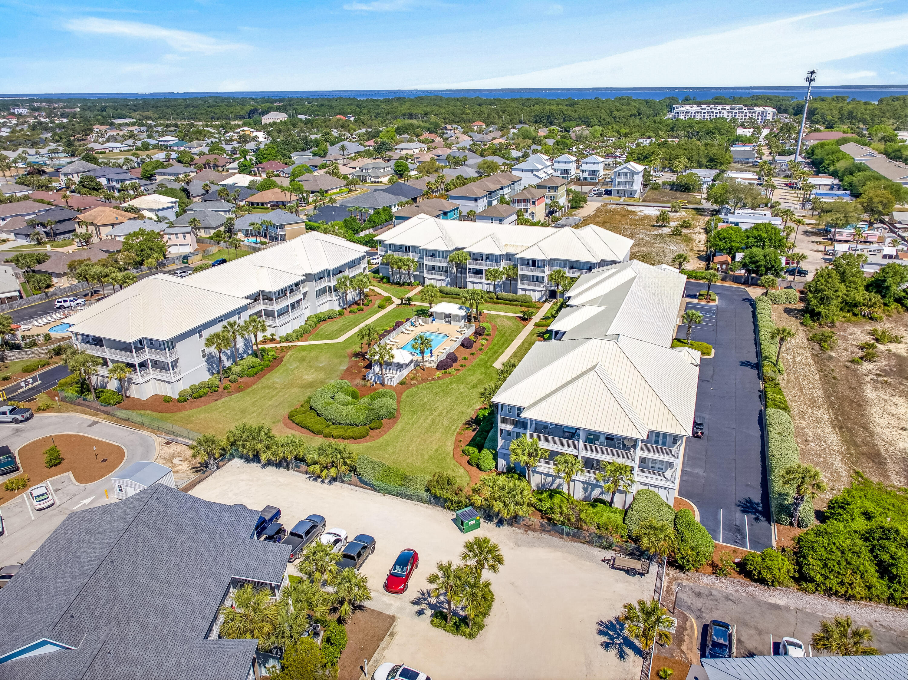 PAVILION PALMS - Residential