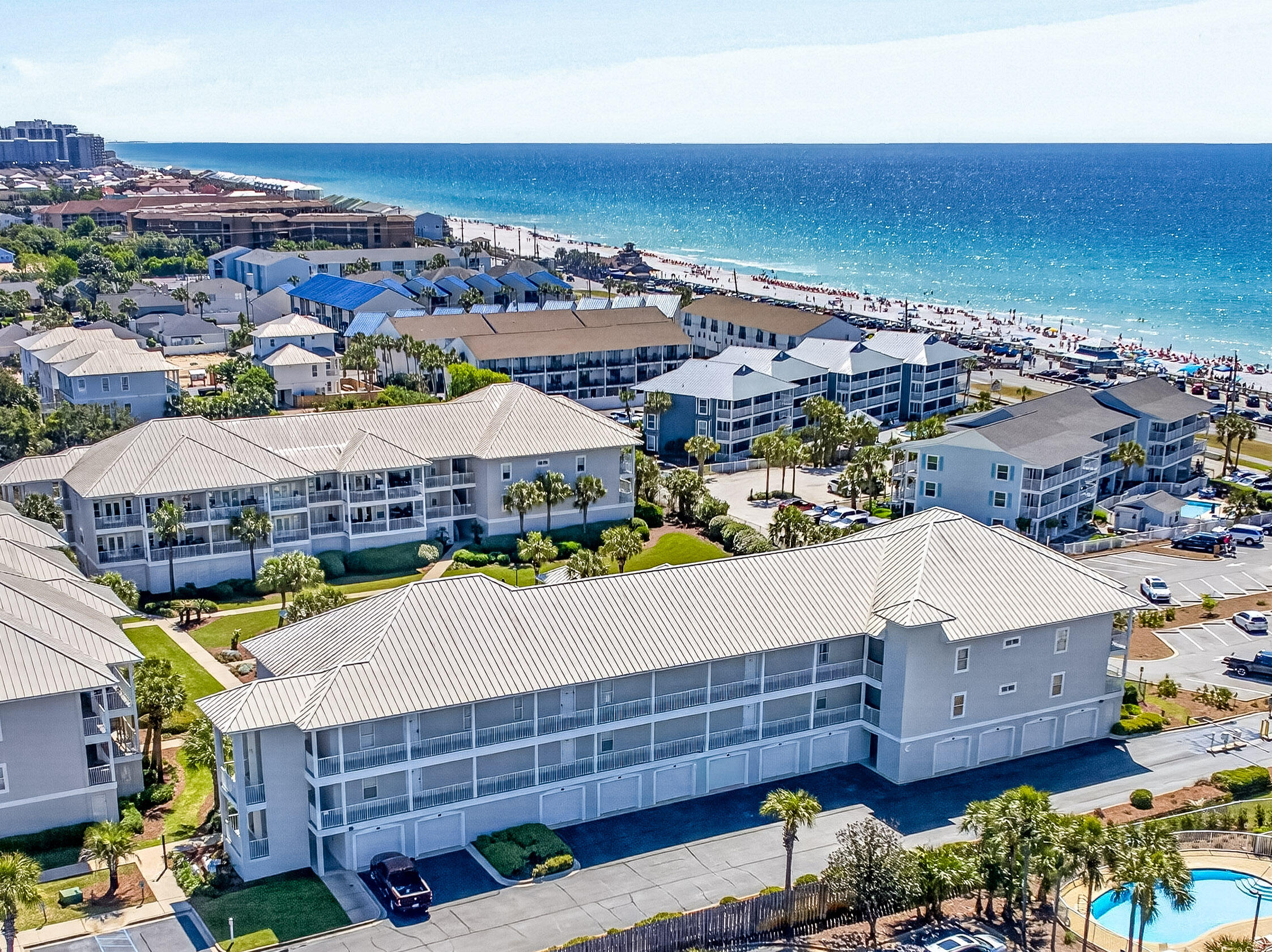 PAVILION PALMS - Residential