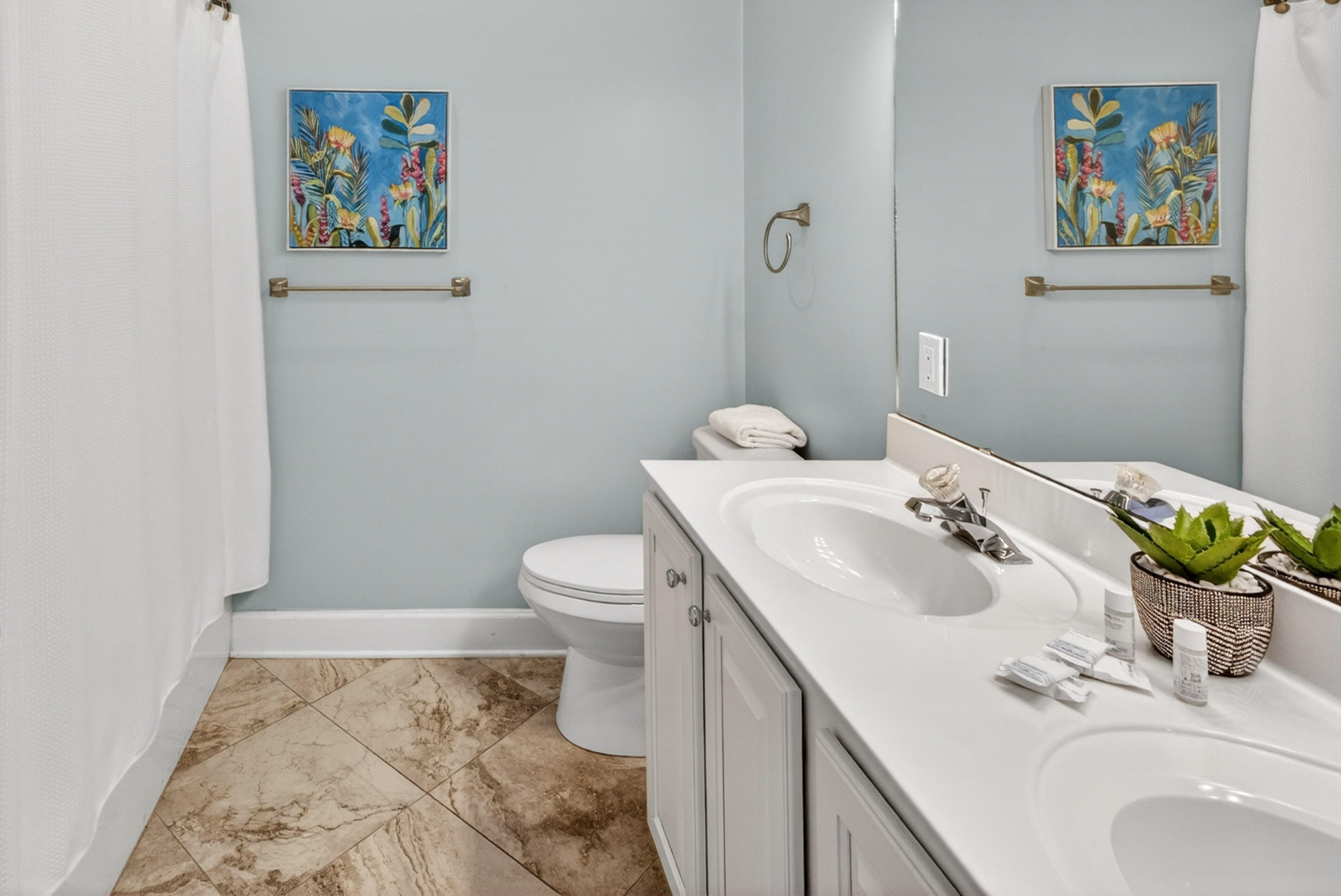 PAVILION PALMS - Residential