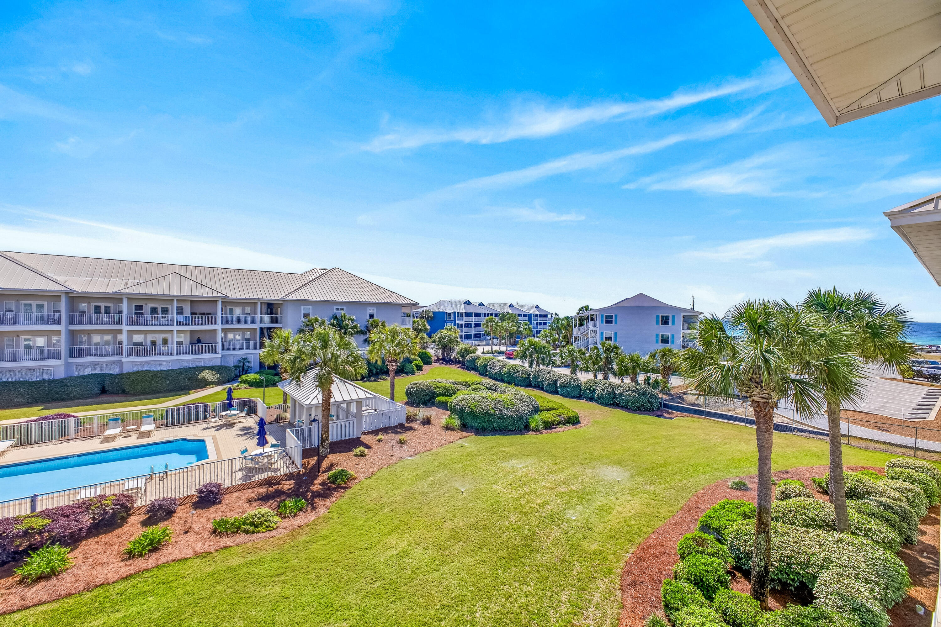 PAVILION PALMS - Residential