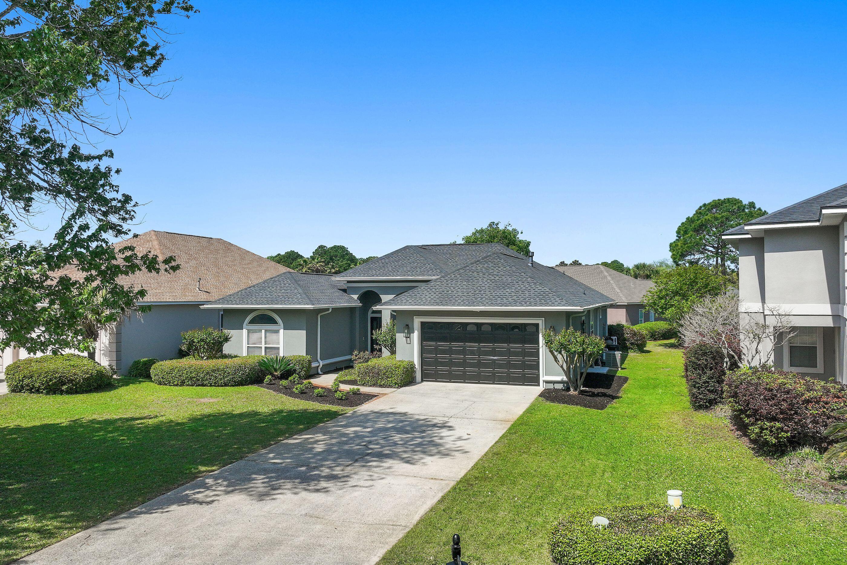 EMERALD LAKES PH 1 - Residential