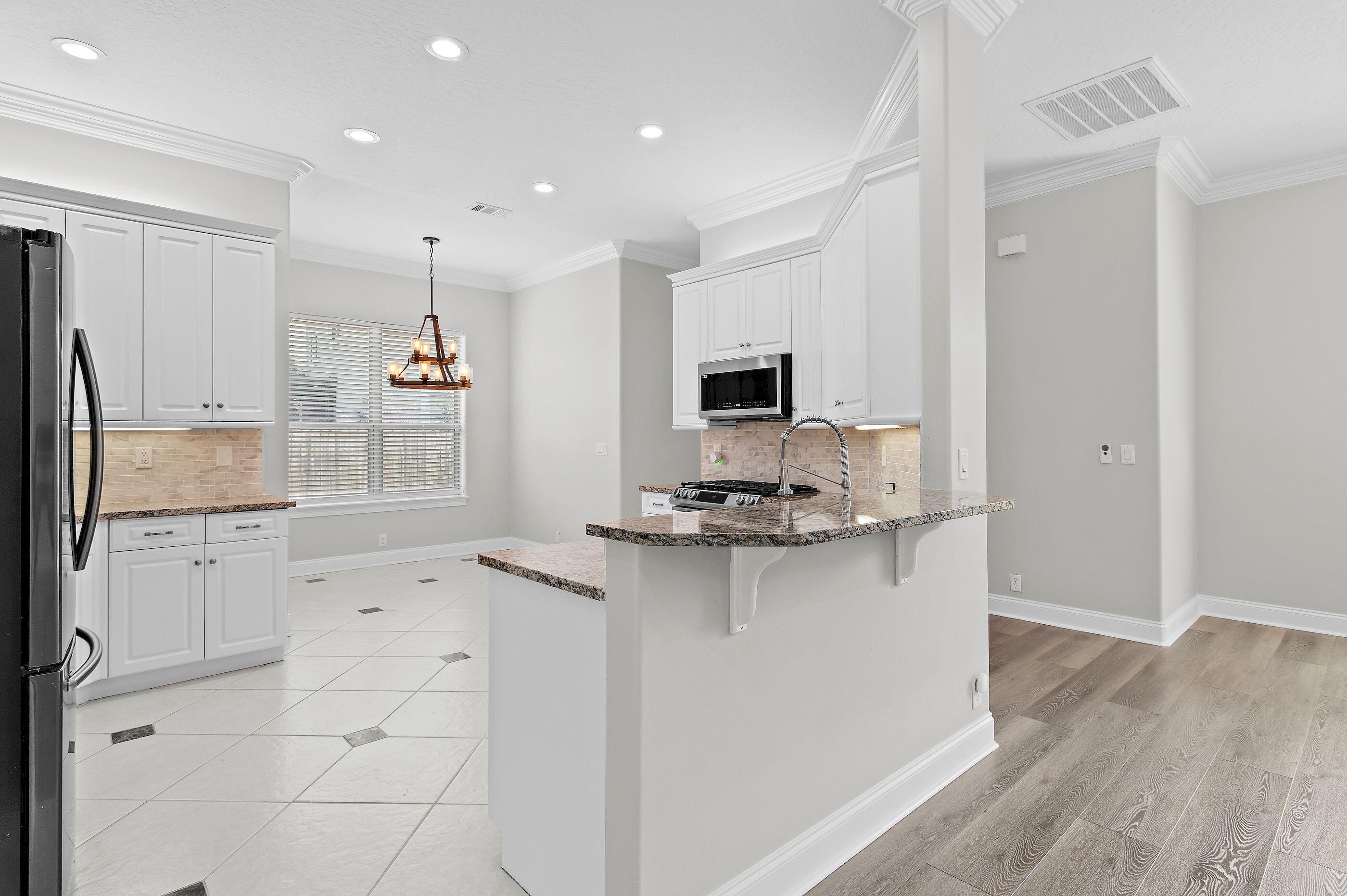 EMERALD LAKES PH 1 - Residential