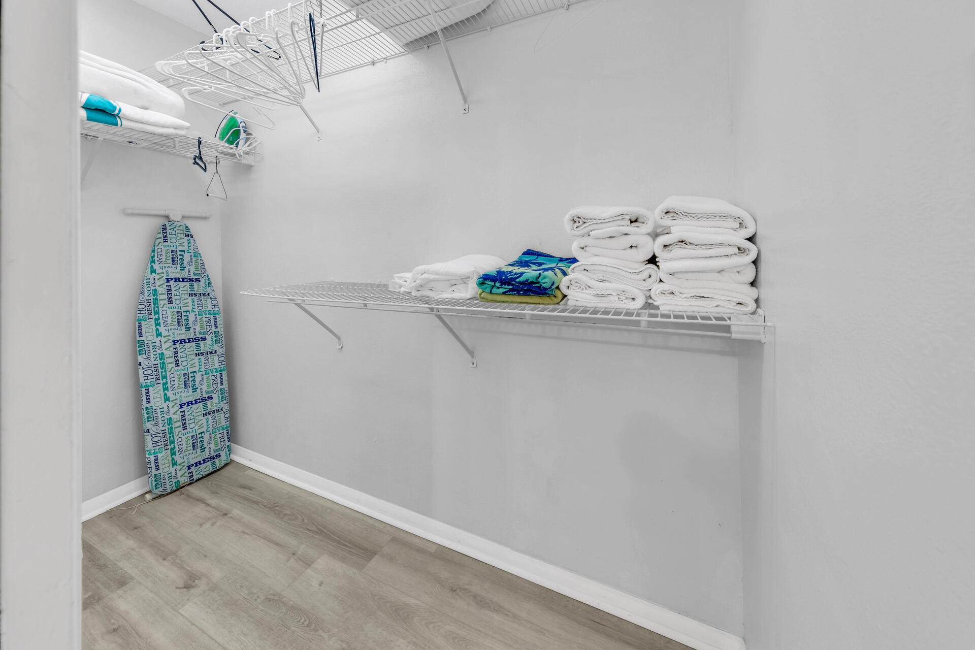 SEASCAPE CONDO TENNIS VILLAGE - Residential