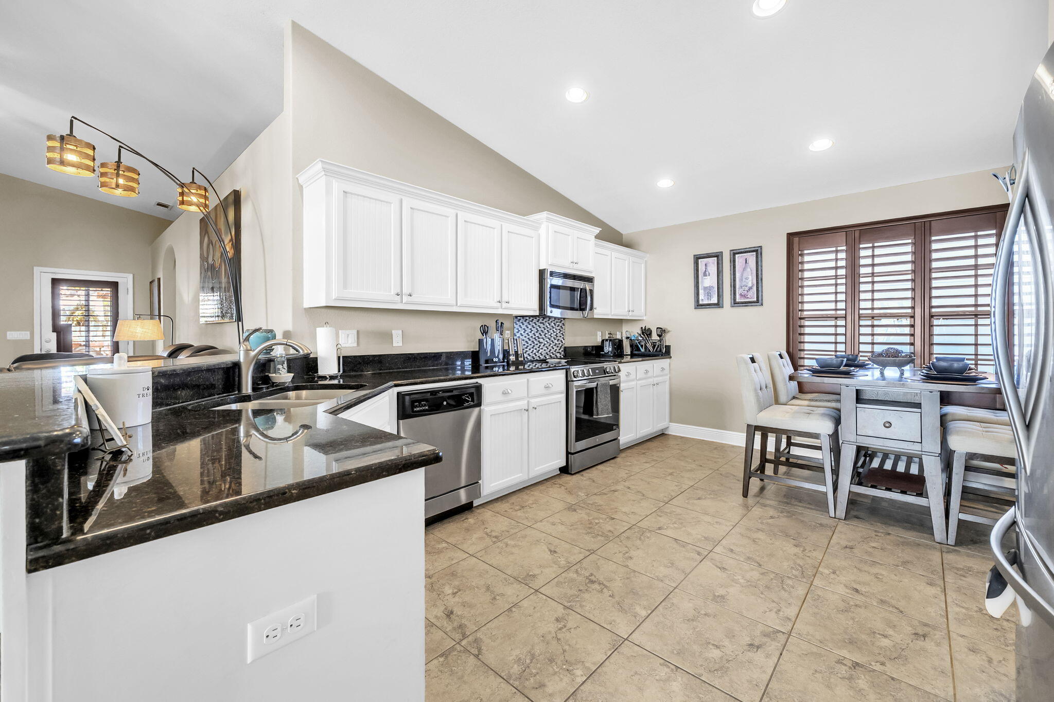 EAGLE BAY - Residential