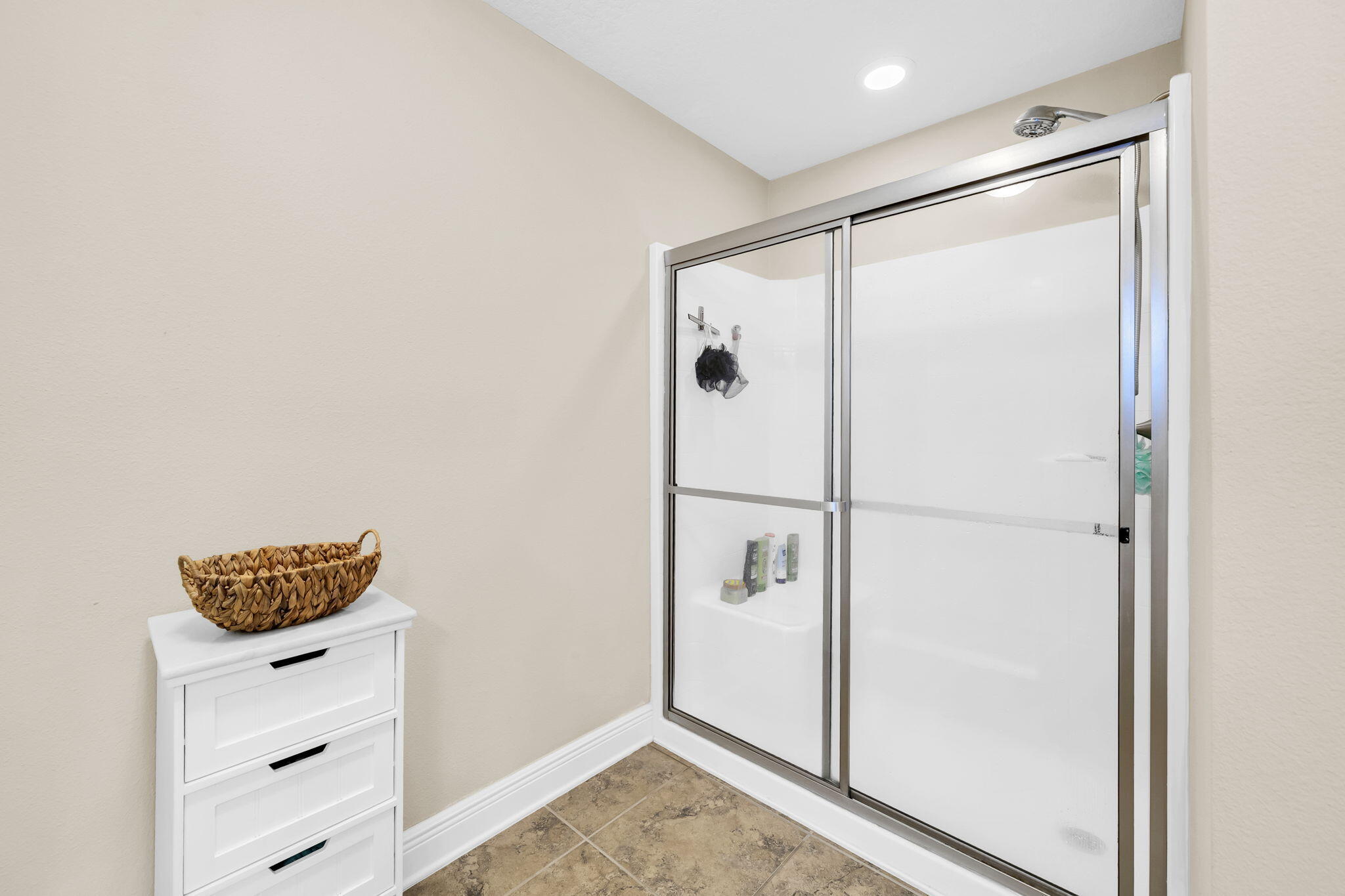 EAGLE BAY - Residential