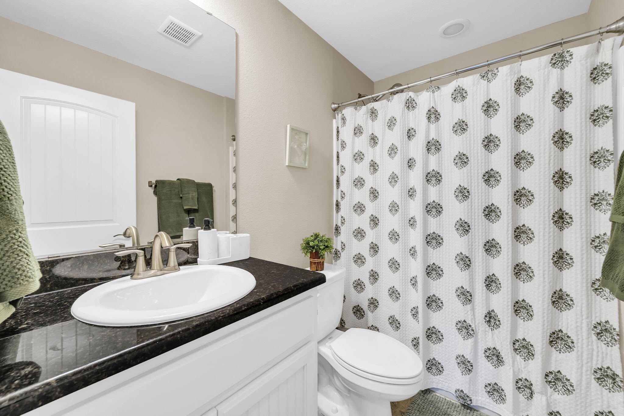 EAGLE BAY - Residential