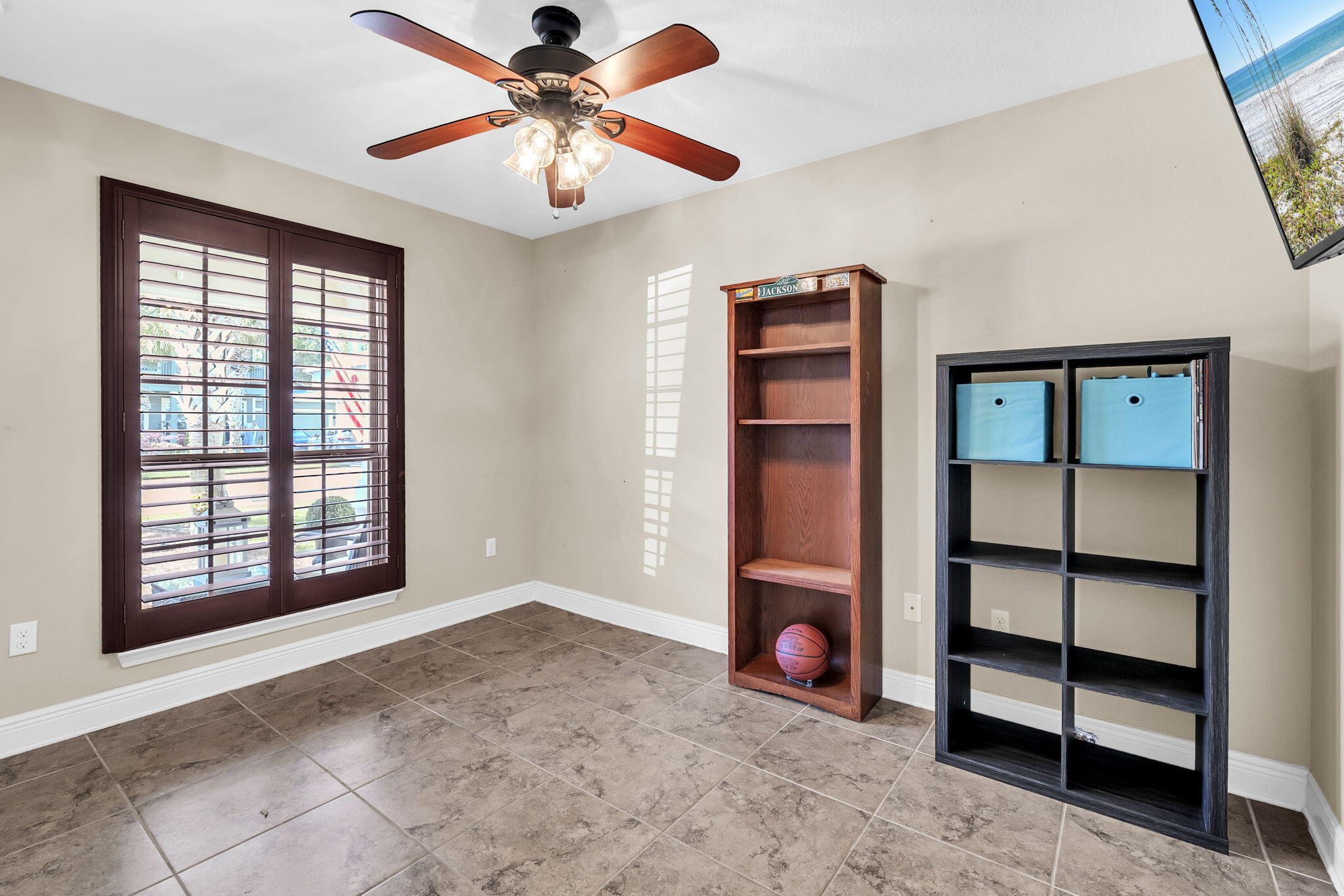 EAGLE BAY - Residential