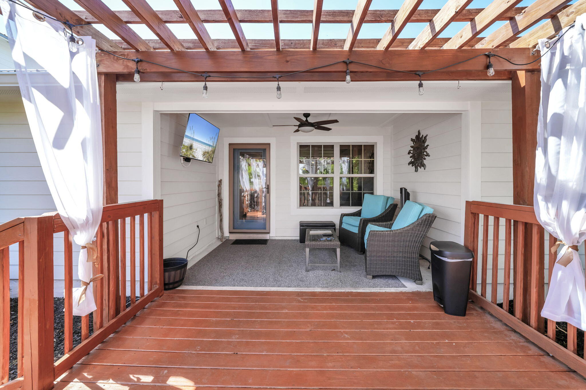 EAGLE BAY - Residential