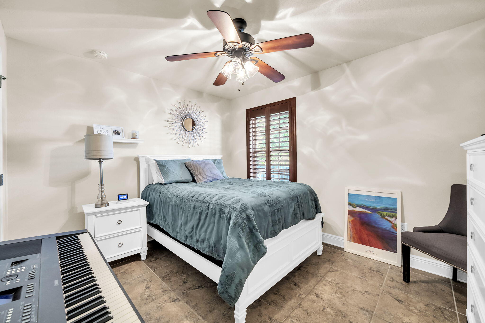 EAGLE BAY - Residential