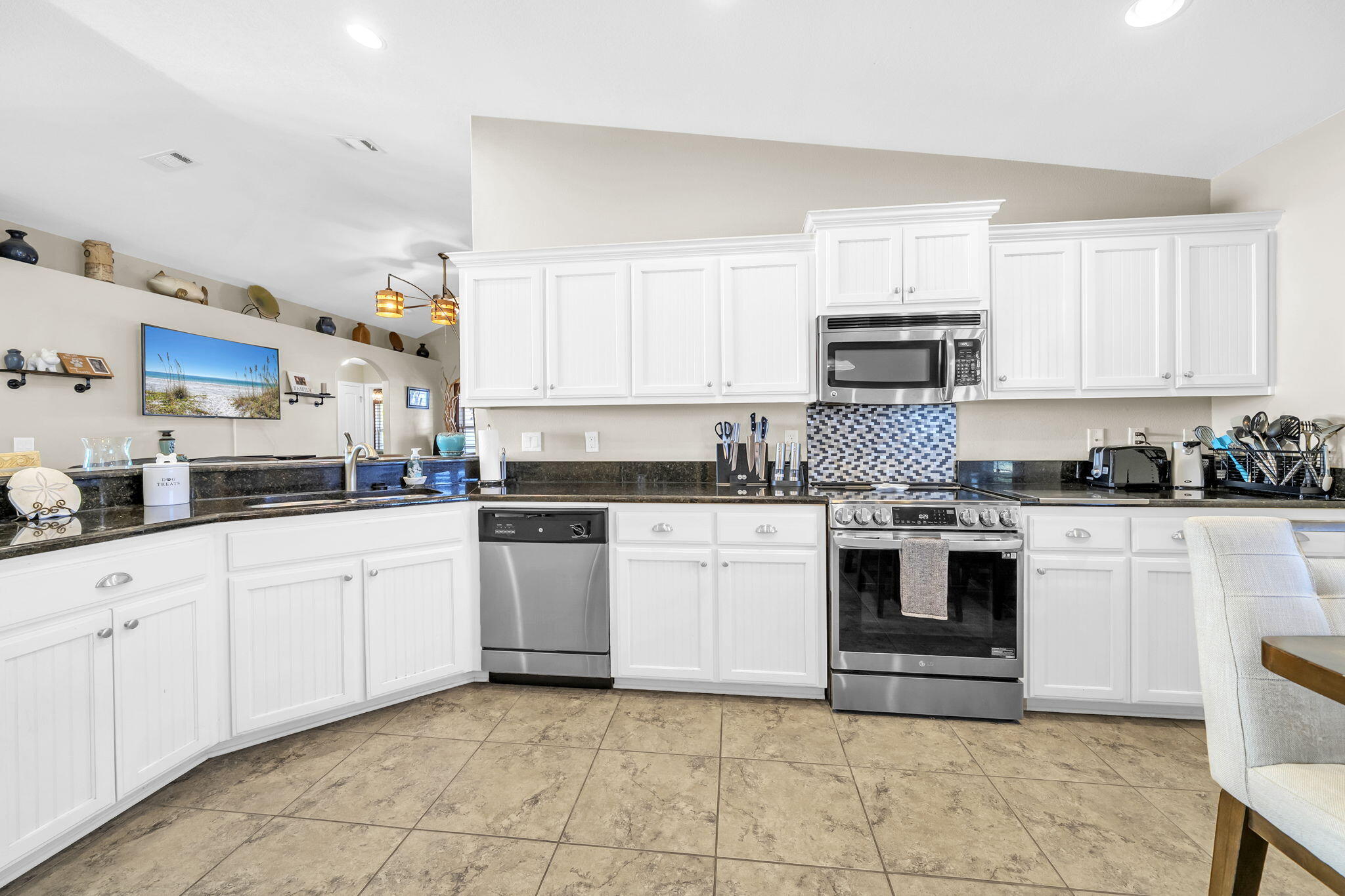 EAGLE BAY - Residential