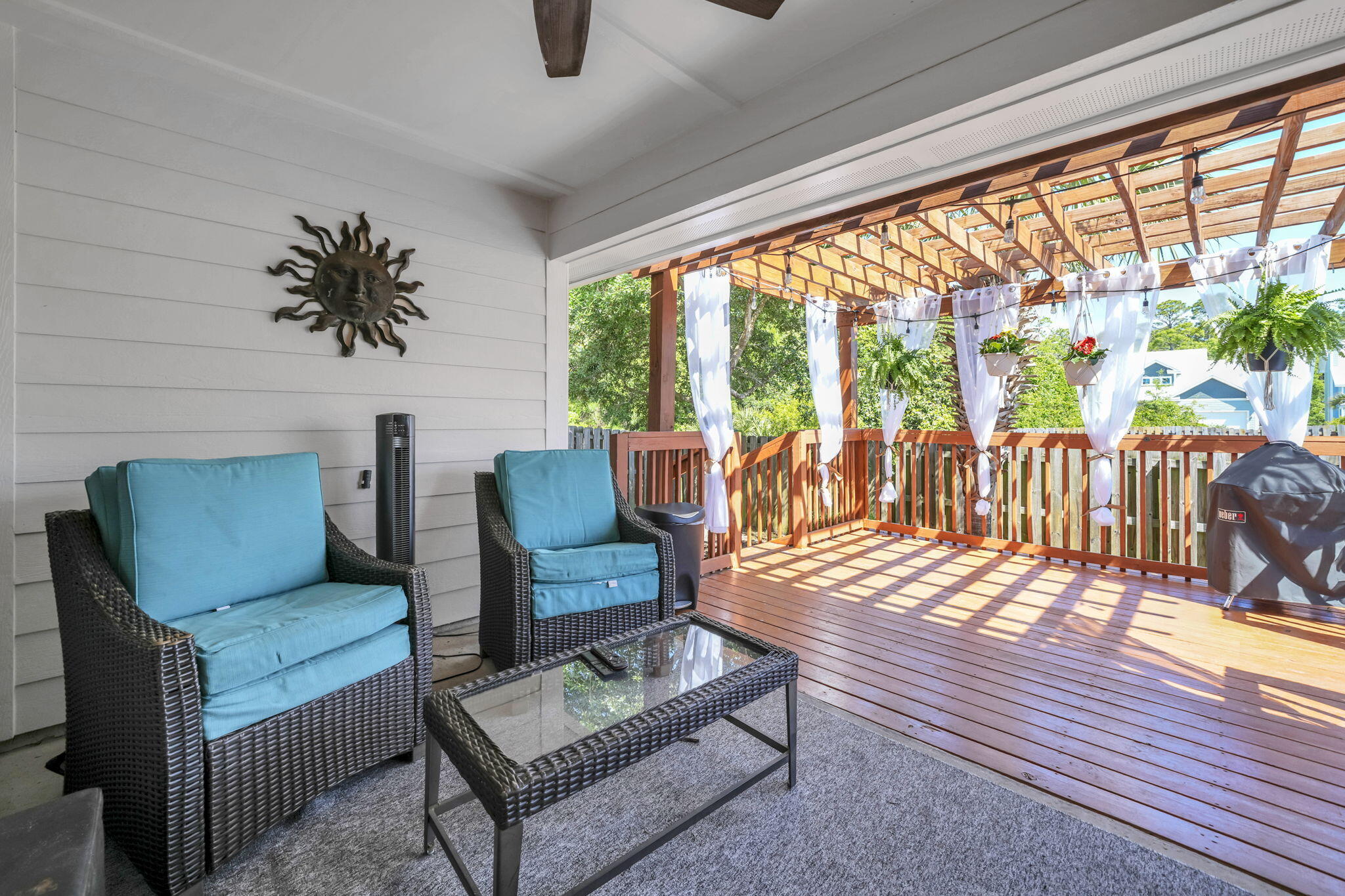 EAGLE BAY - Residential