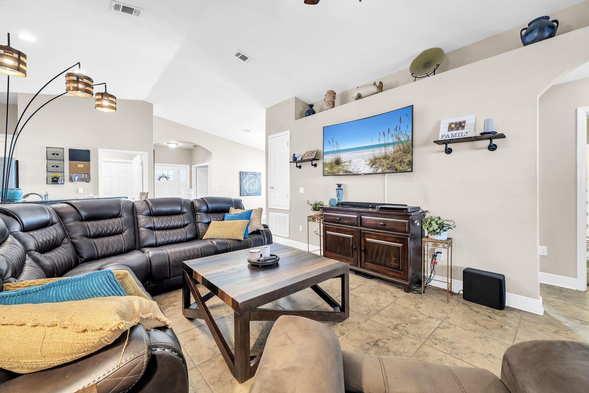 EAGLE BAY - Residential