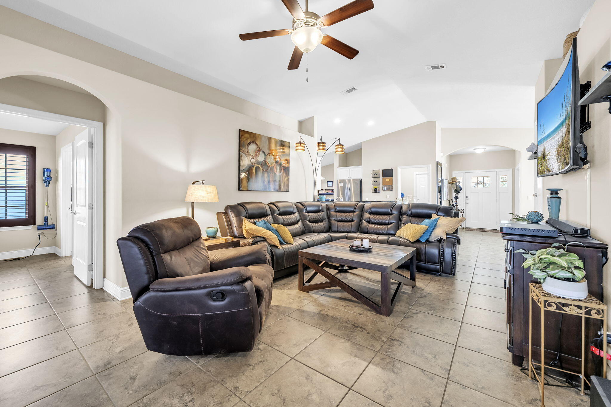 EAGLE BAY - Residential