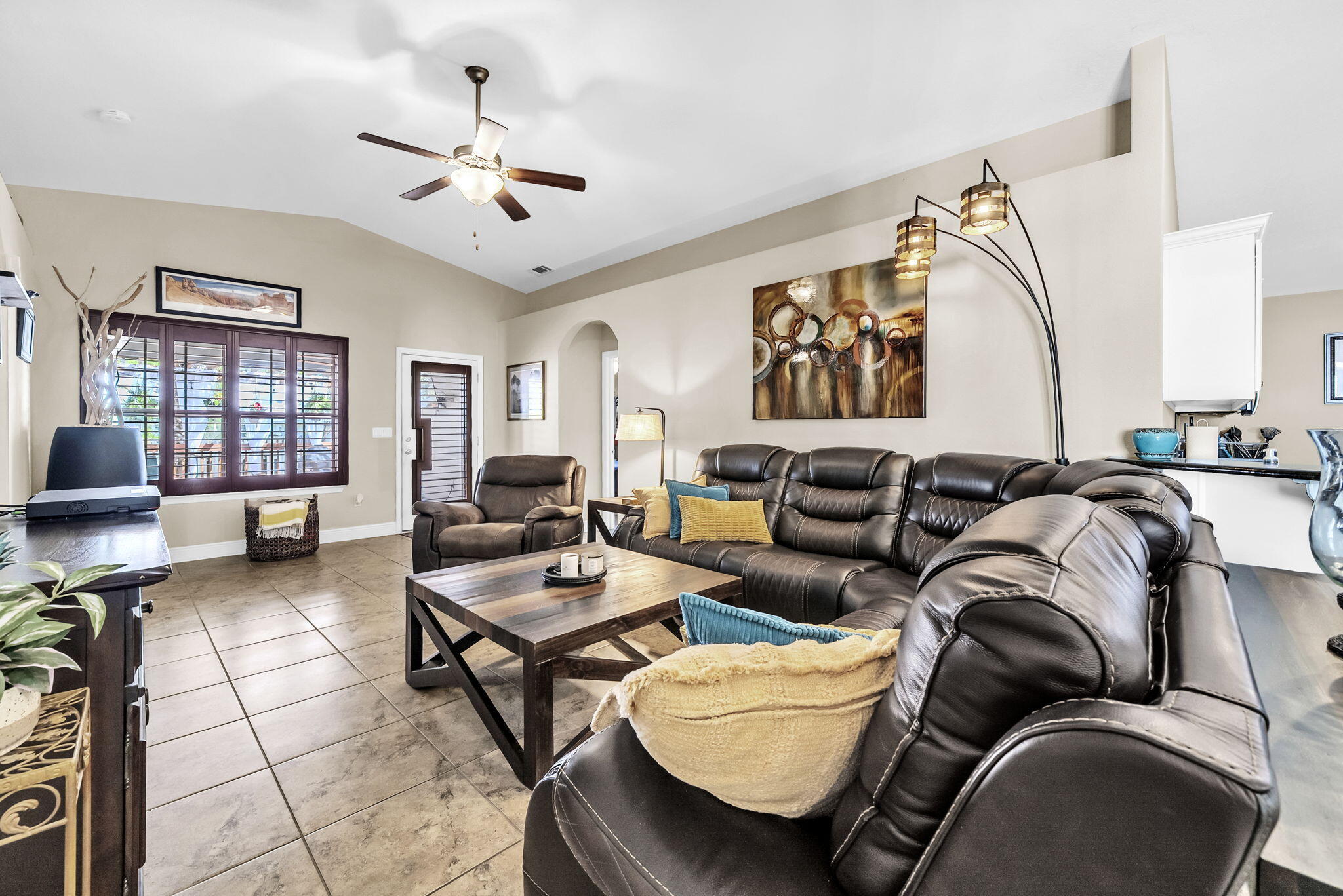 EAGLE BAY - Residential