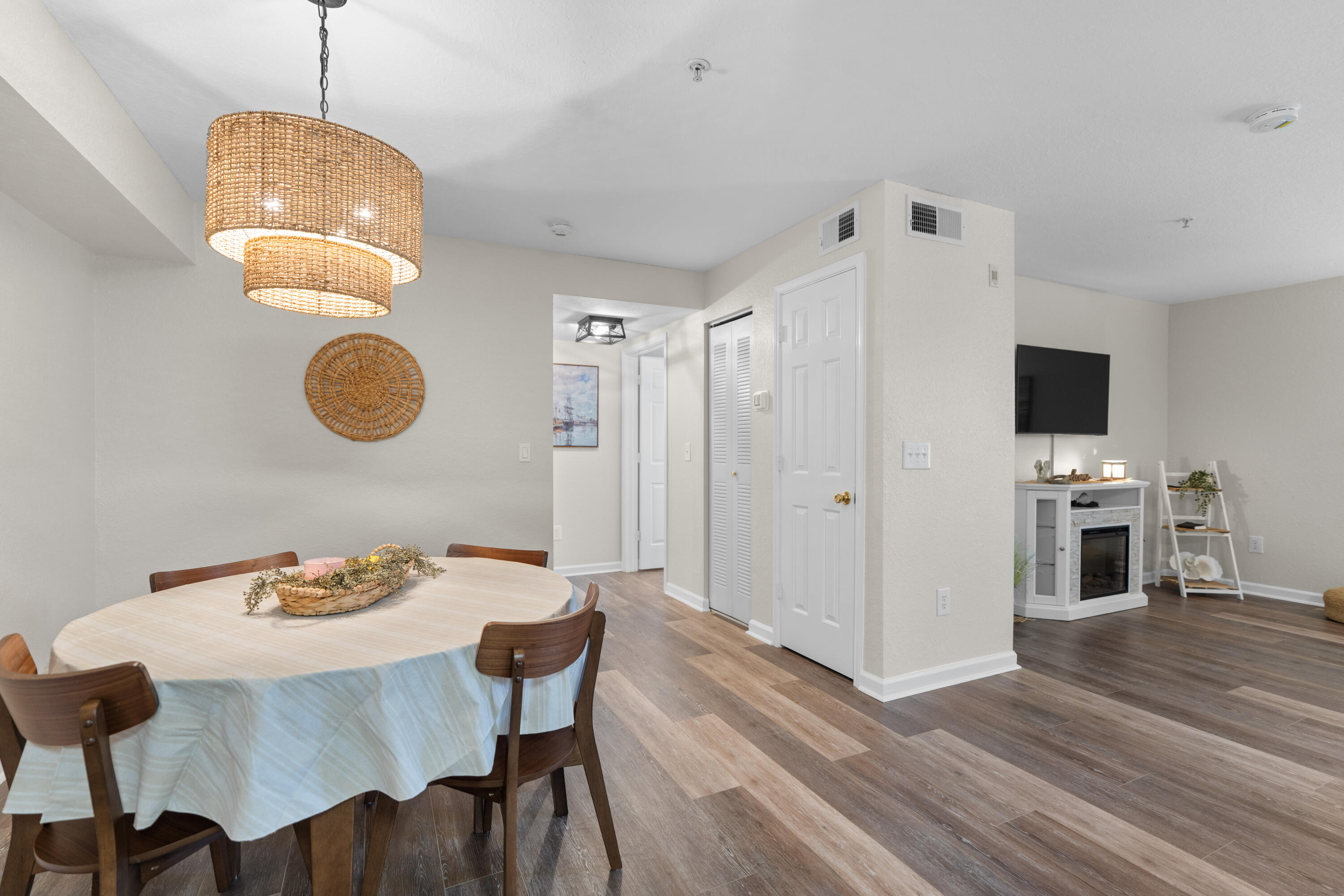 INDIAN LAKE - Residential