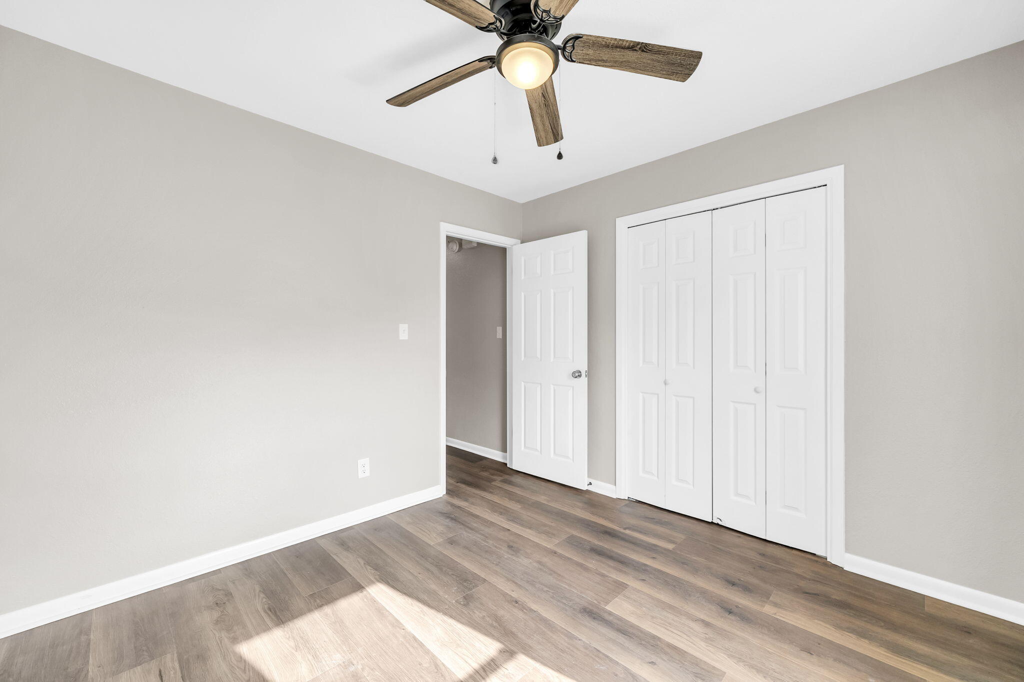 SWIFT BAYOU T/H - Residential Lease