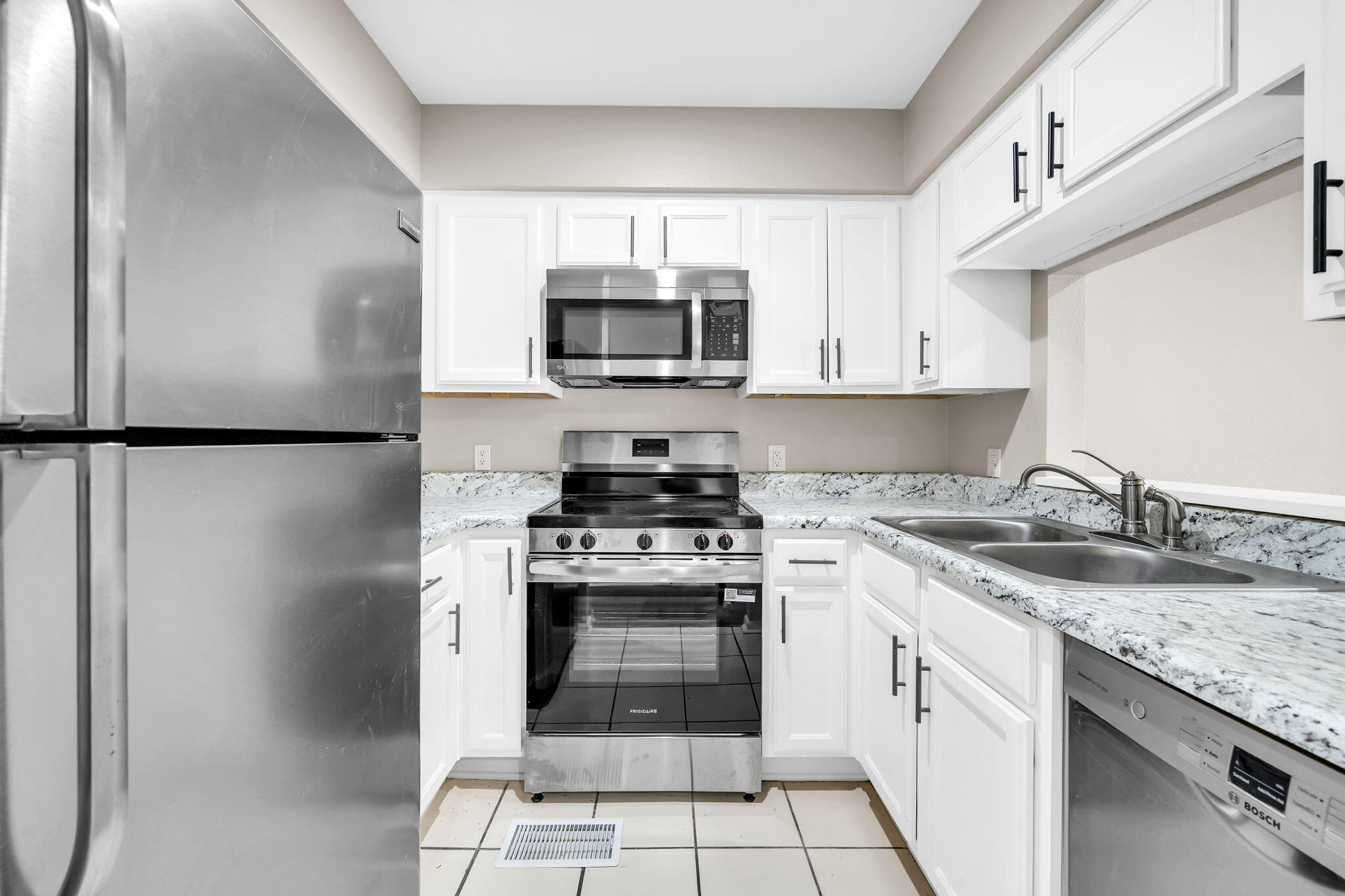 SWIFT BAYOU T/H - Residential Lease