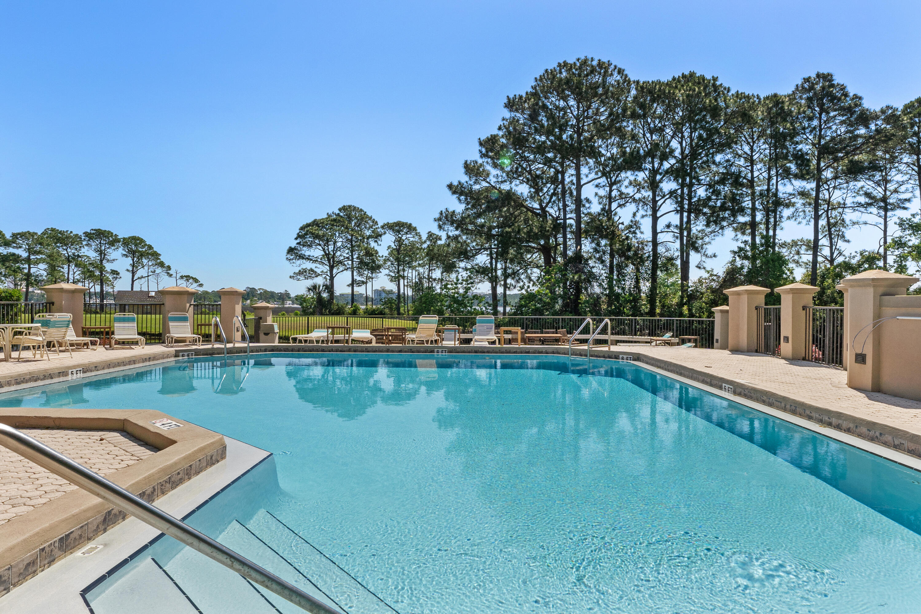 HARBOUR POINT CONDO - Residential Lease