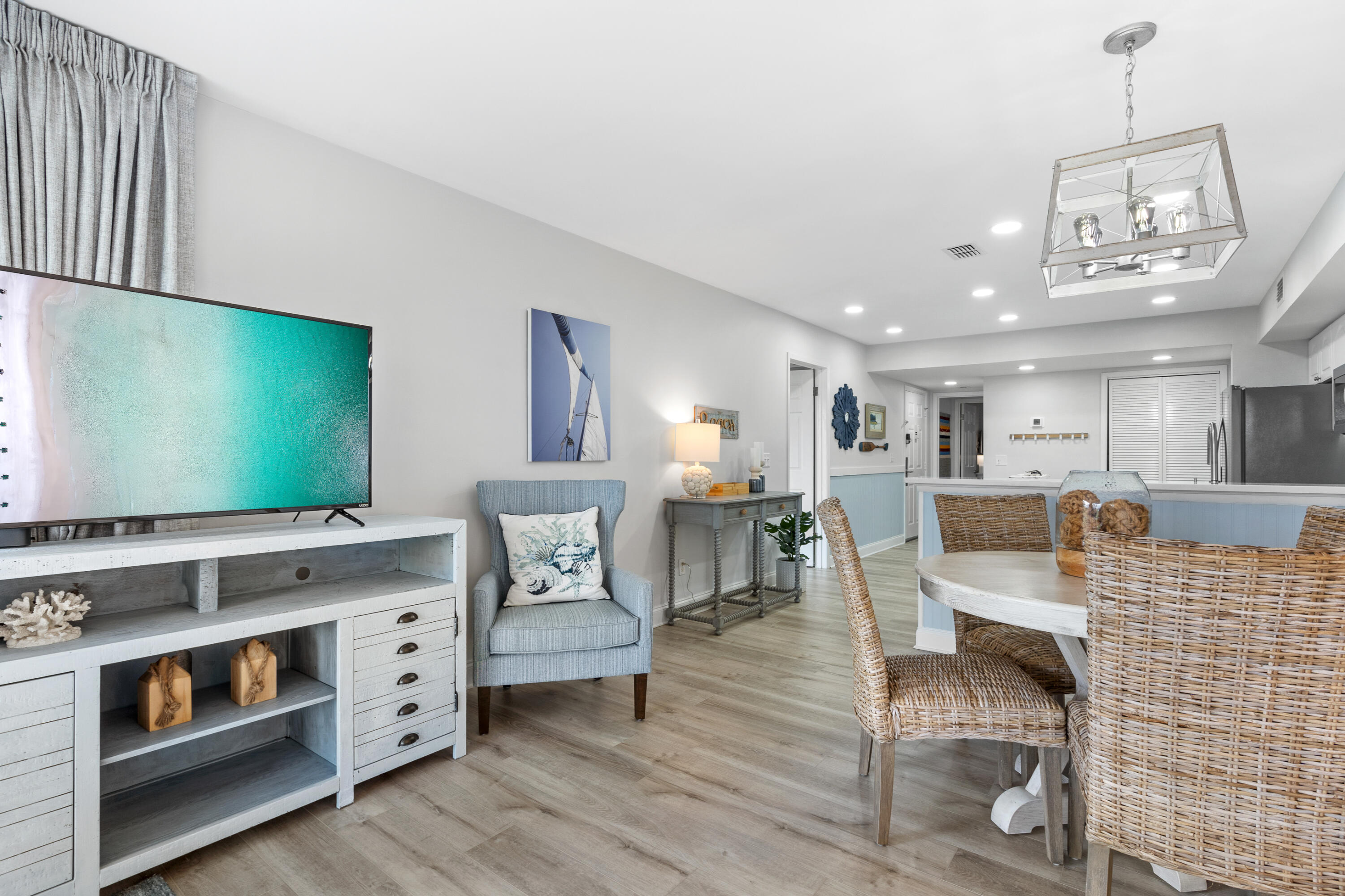 HARBOUR POINT CONDO - Residential Lease