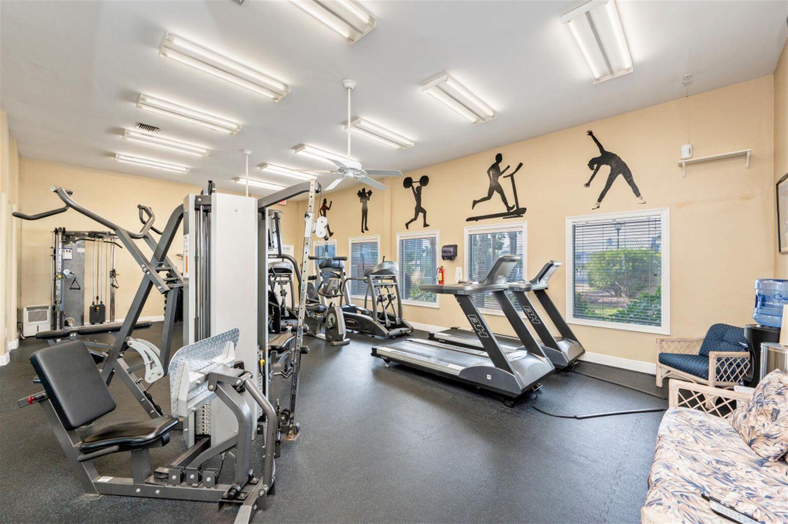 SHORELINE TOWERS 2 - Residential