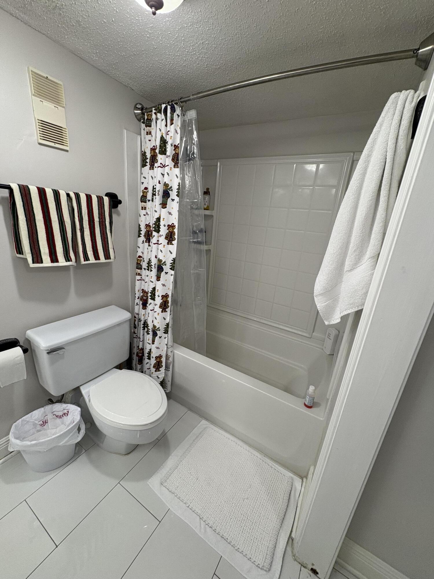 SHORELINE TOWERS 2 - Residential