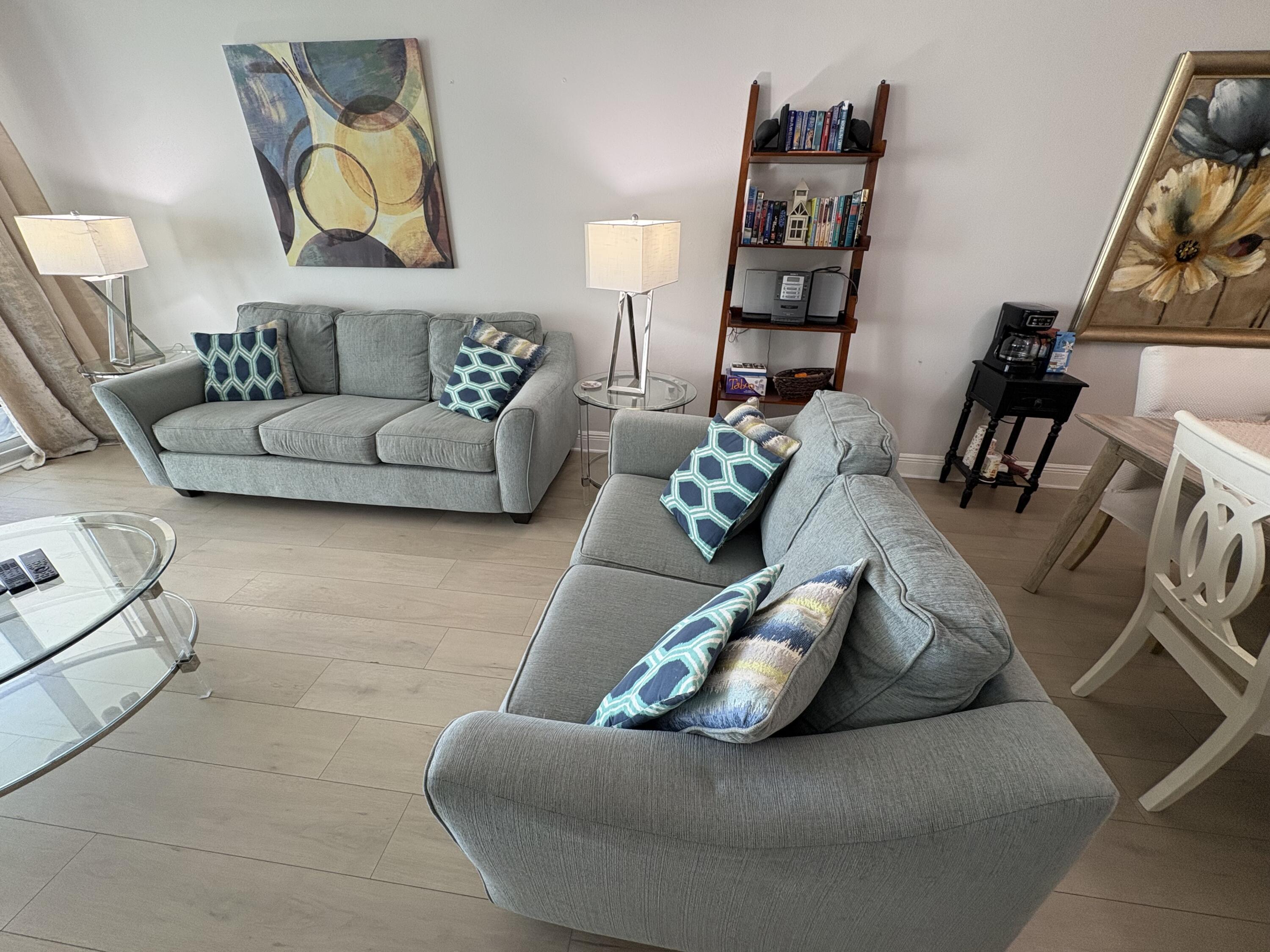 SHORELINE TOWERS 2 - Residential