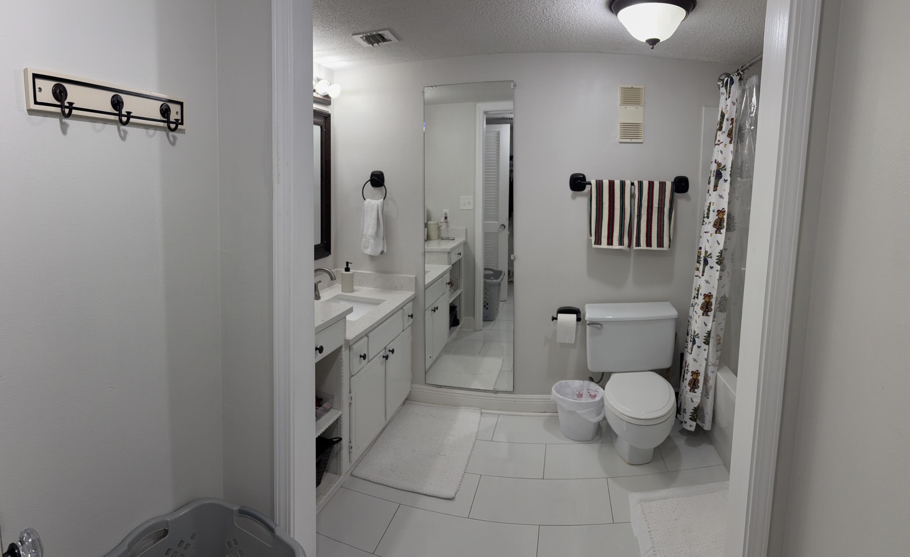 SHORELINE TOWERS 2 - Residential