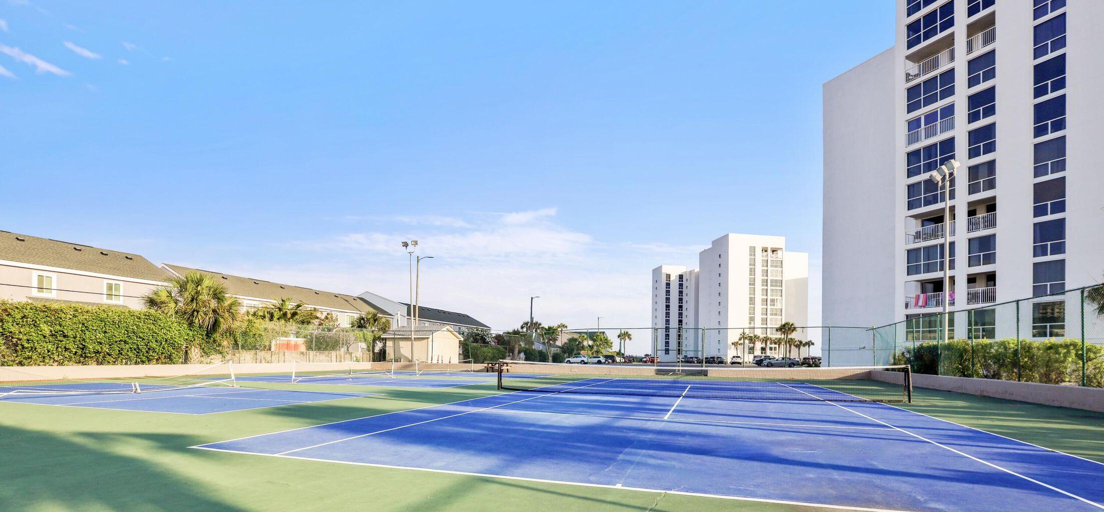 SHORELINE TOWERS 2 - Residential