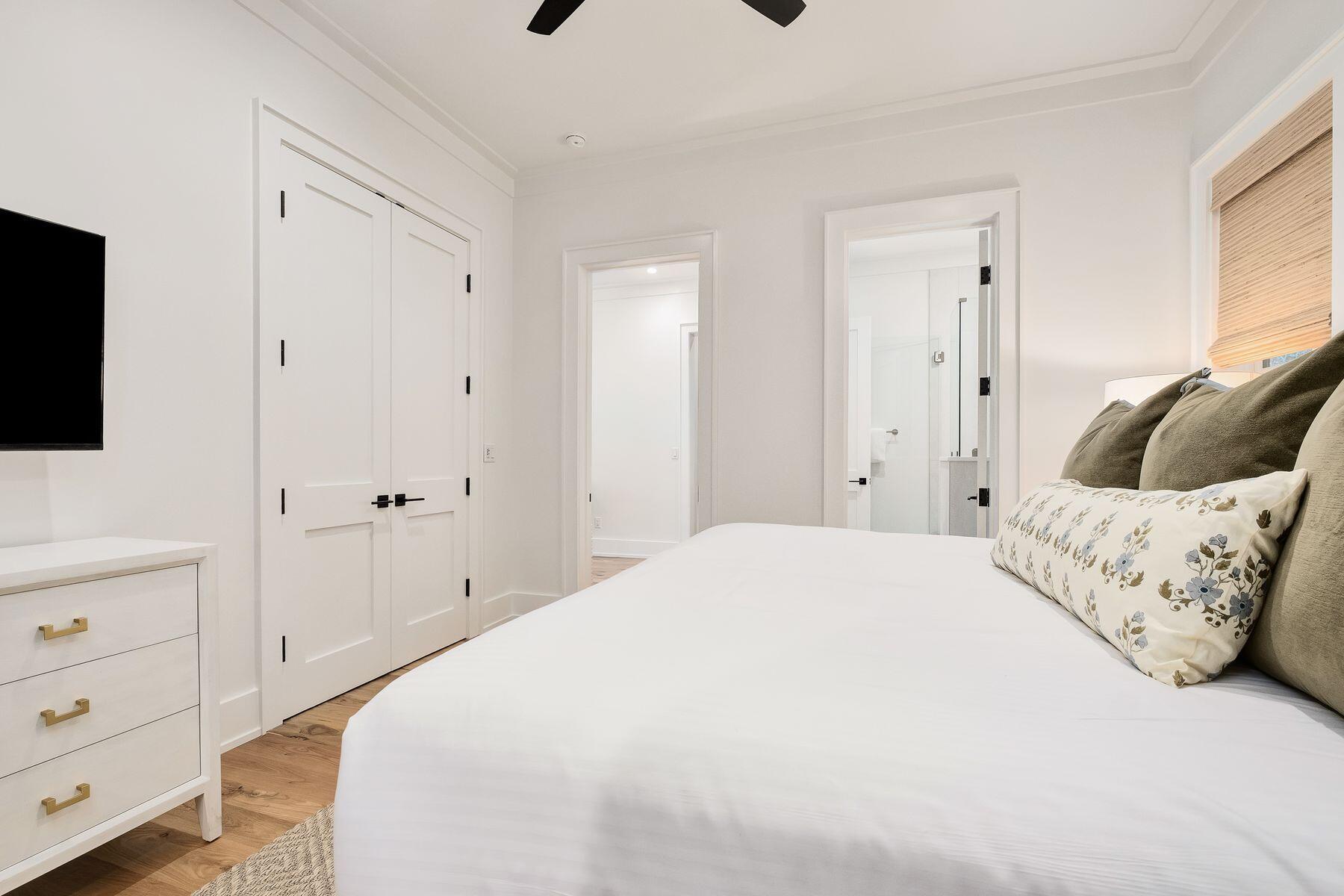 SEAGROVE 1ST ADDN - Residential