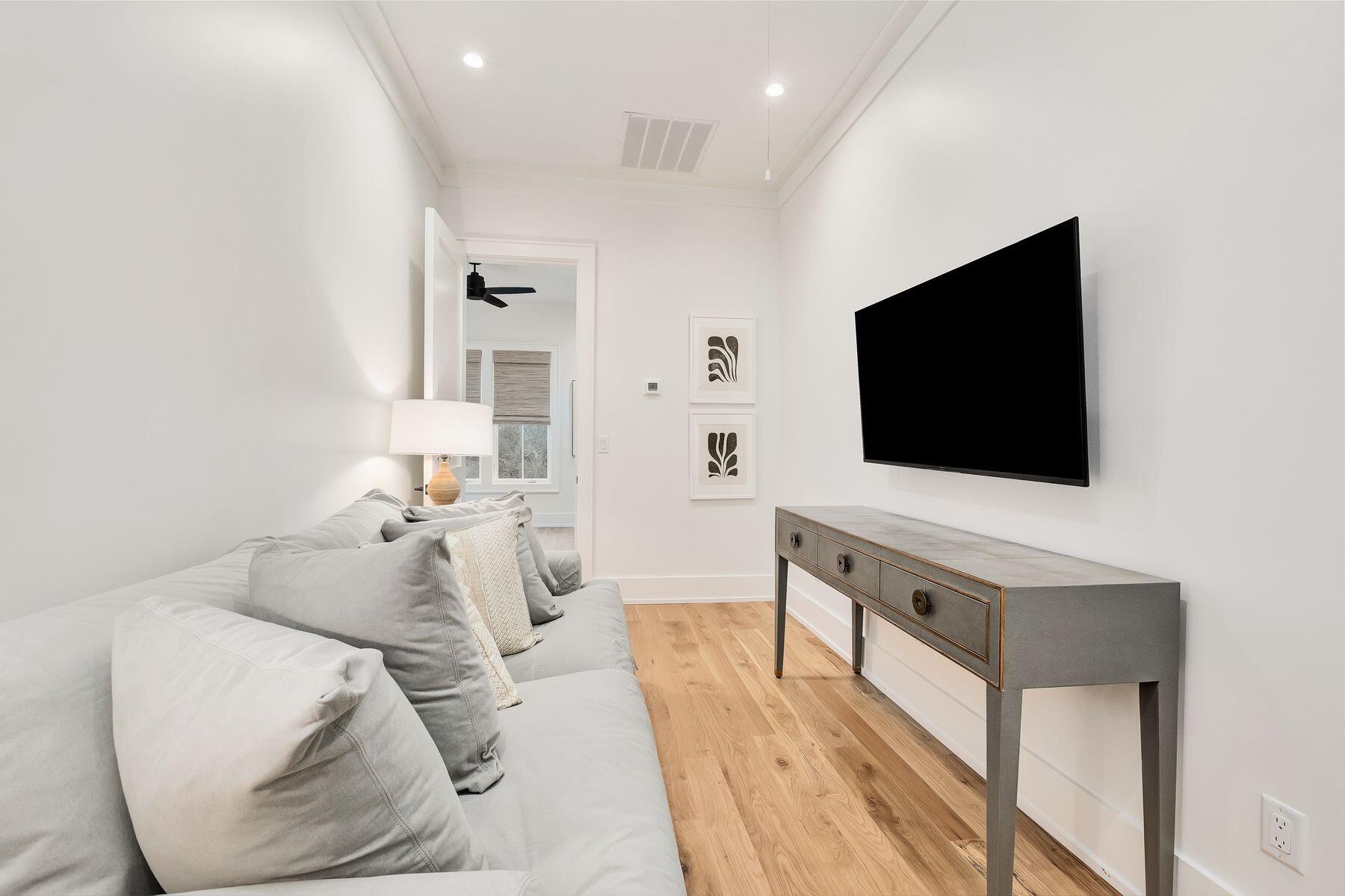 SEAGROVE 1ST ADDN - Residential