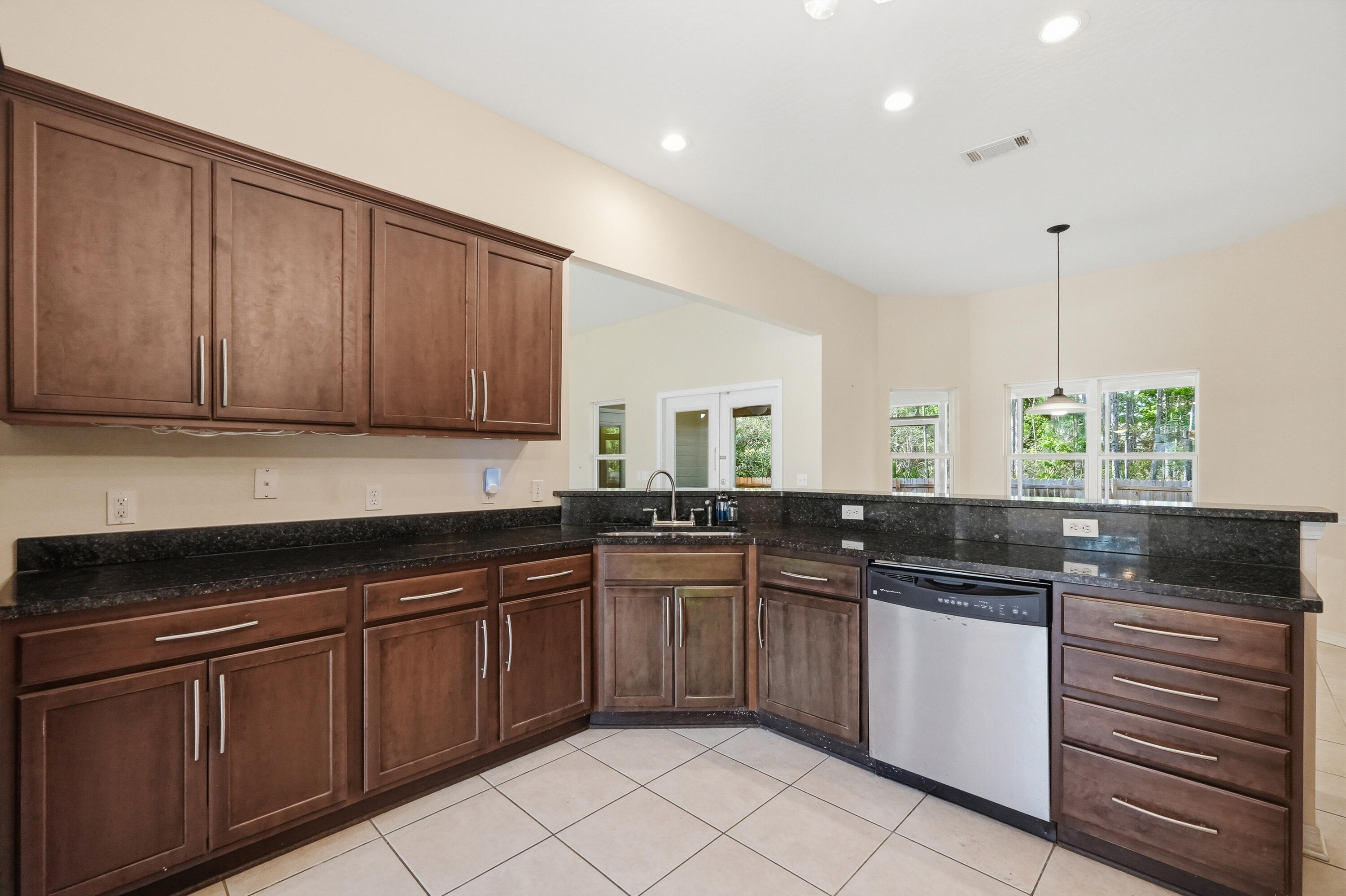 HOLLEY BY THE SEA - Residential