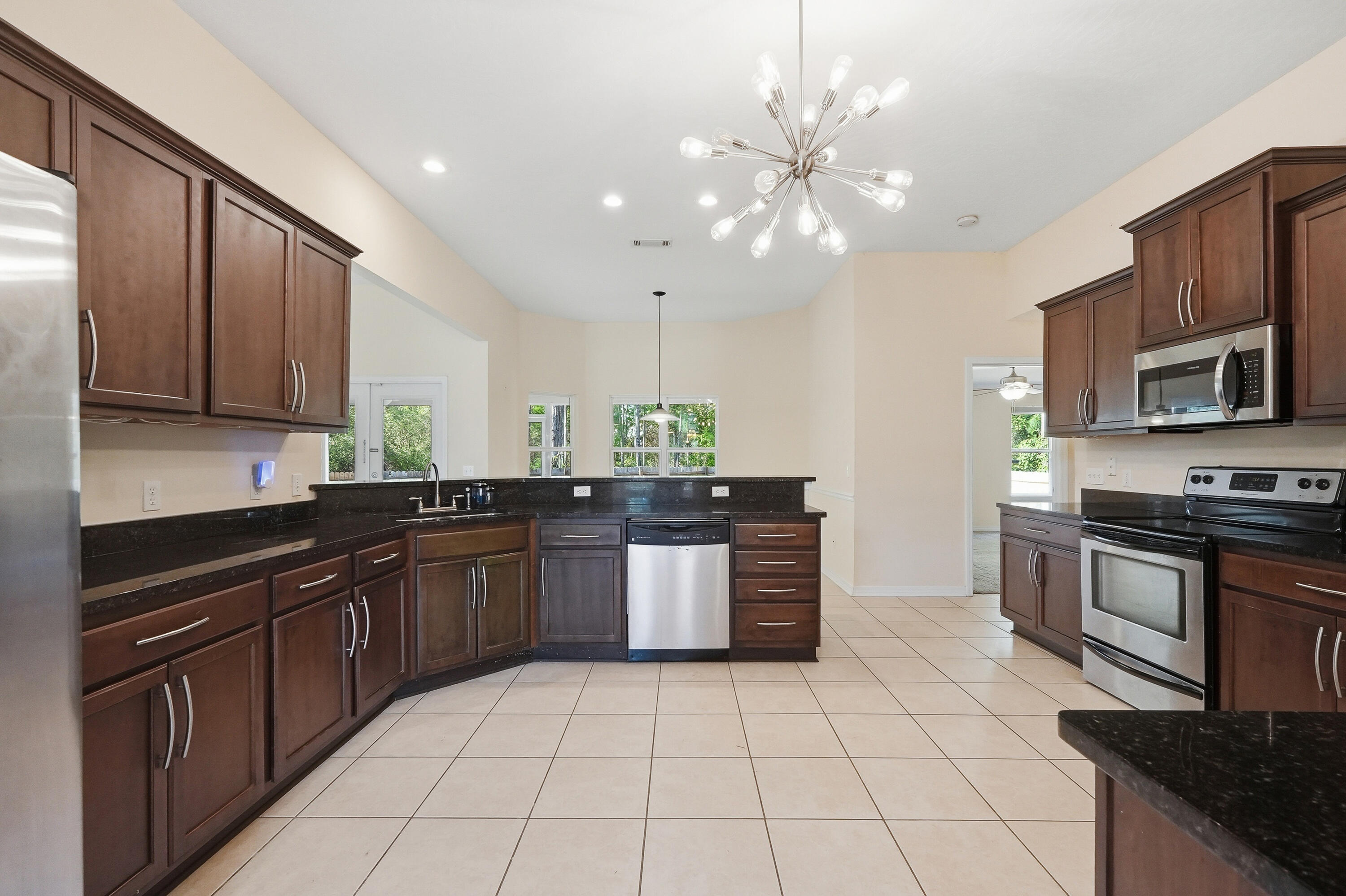 HOLLEY BY THE SEA - Residential