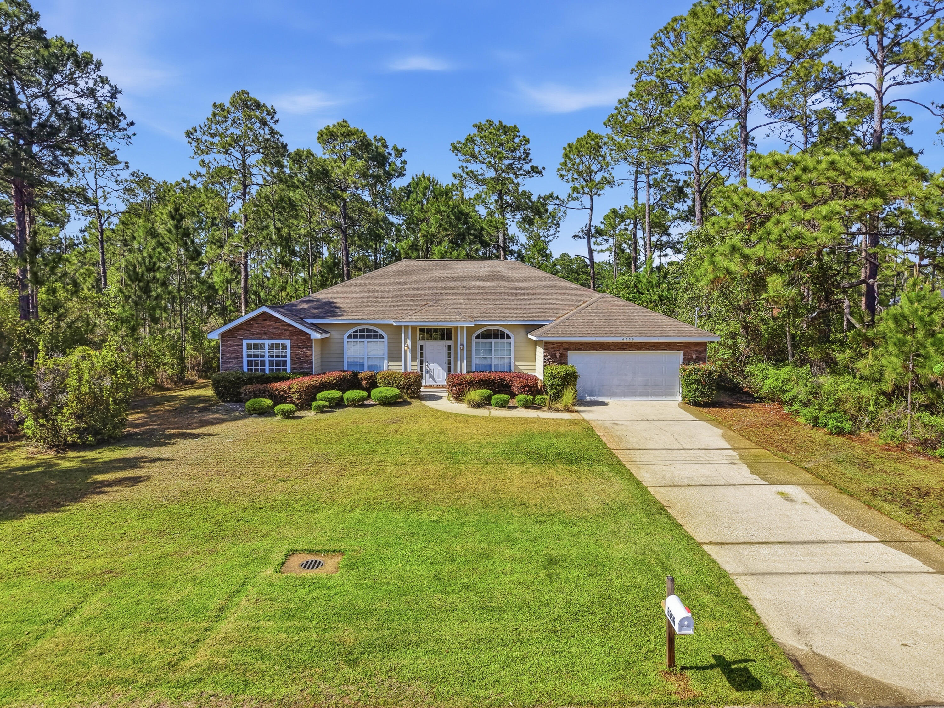 HOLLEY BY THE SEA - Residential