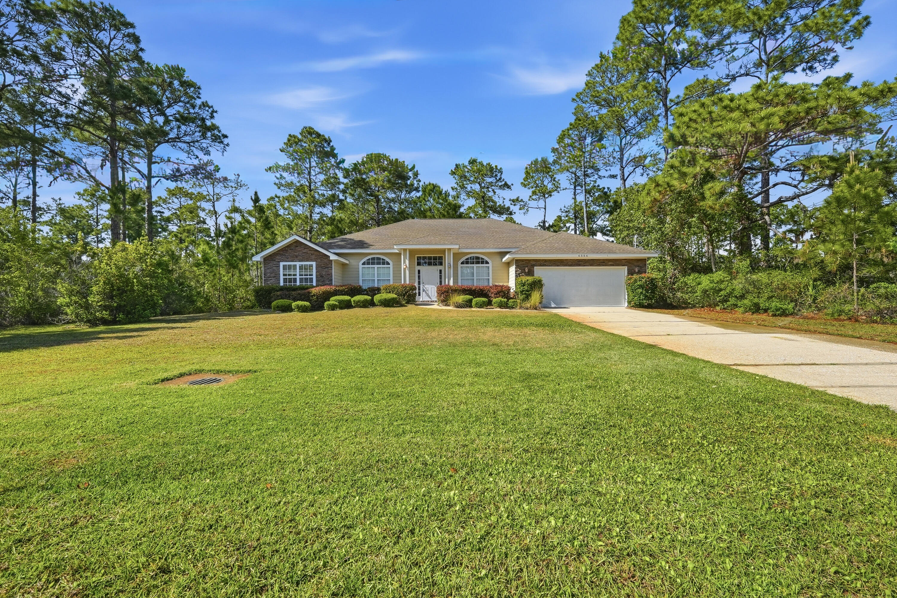 HOLLEY BY THE SEA - Residential