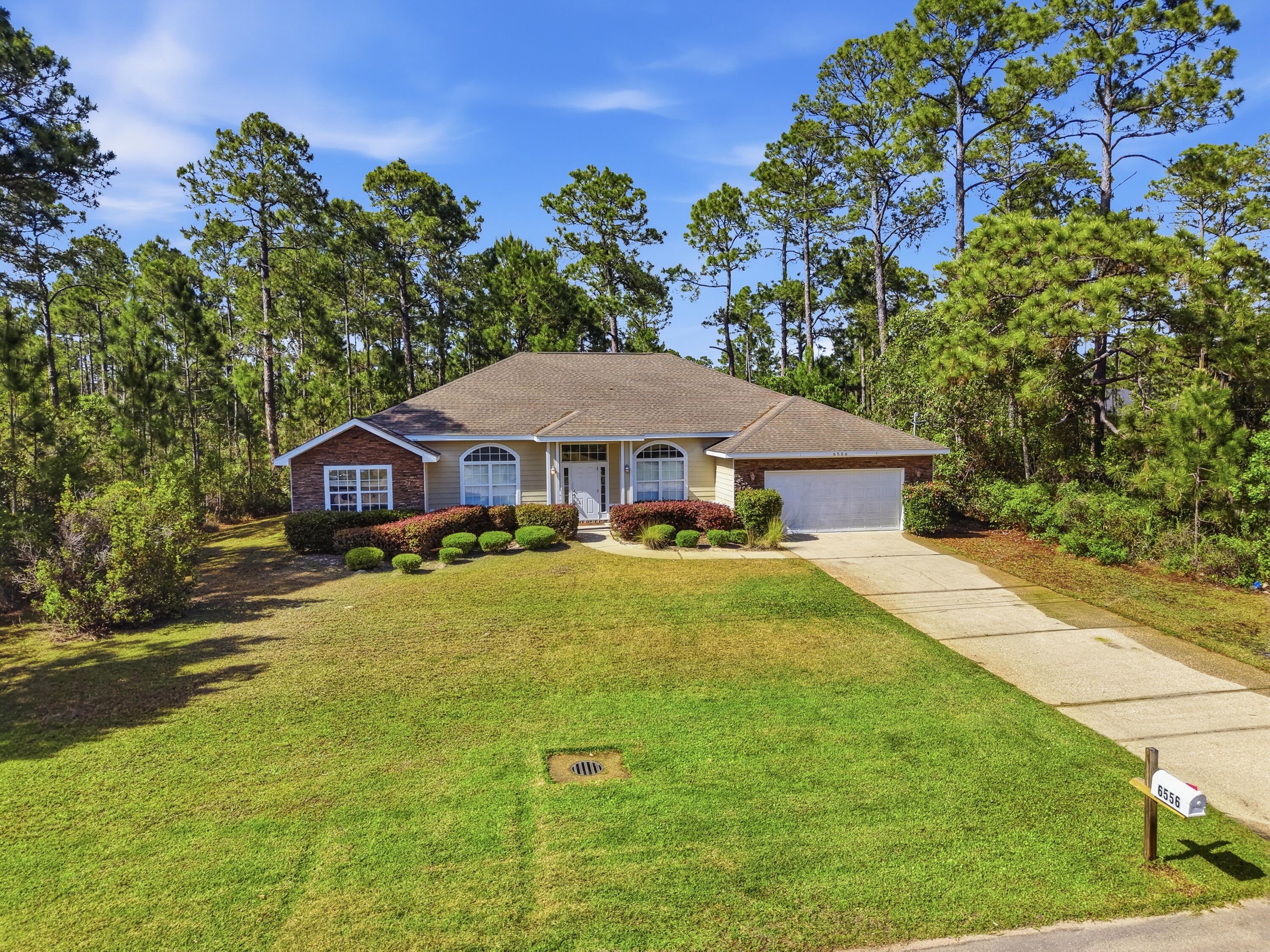 HOLLEY BY THE SEA - Residential